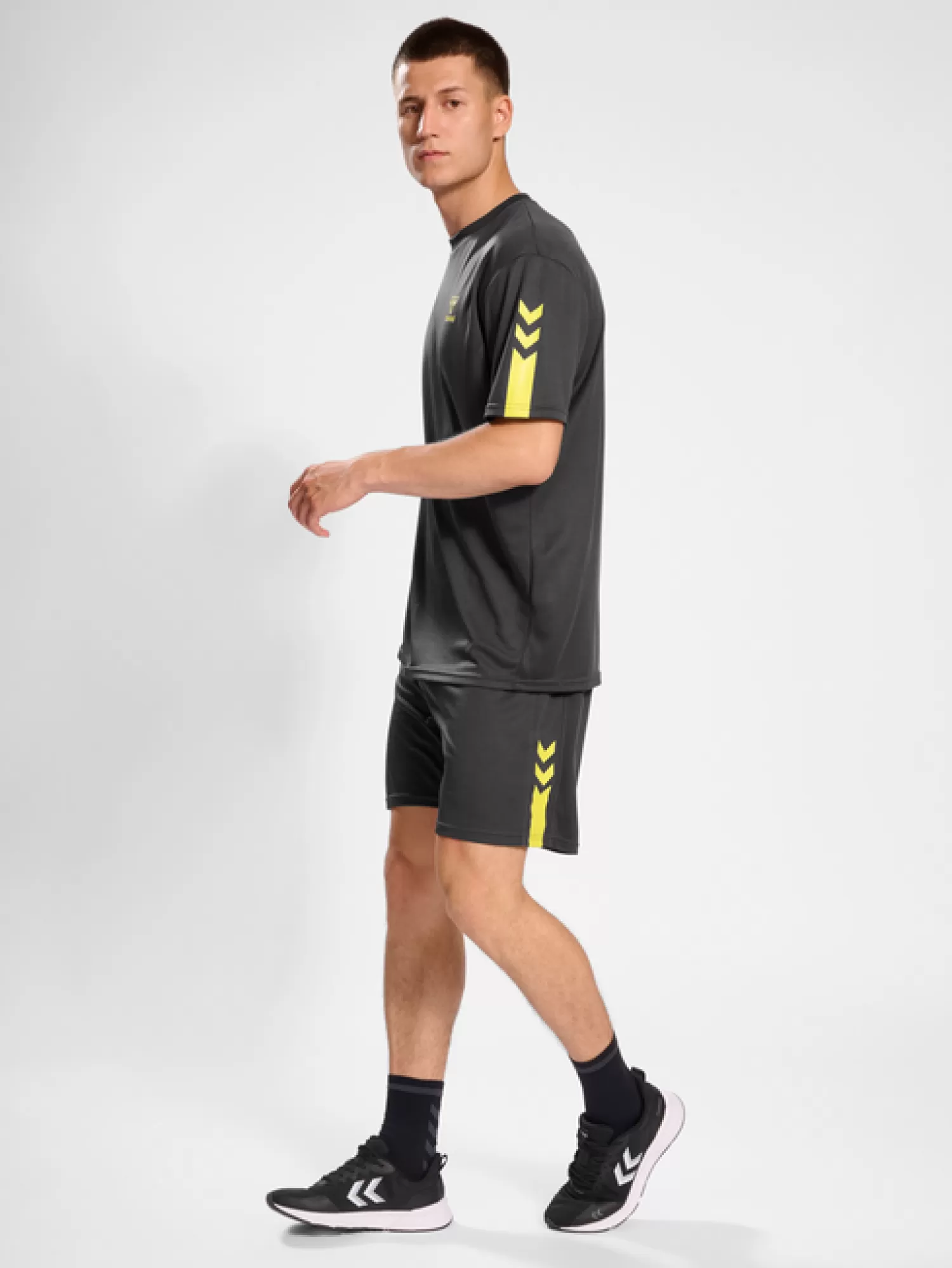 Hummel Football shorts | Shorts<hmlACTIVE PL SHORTS