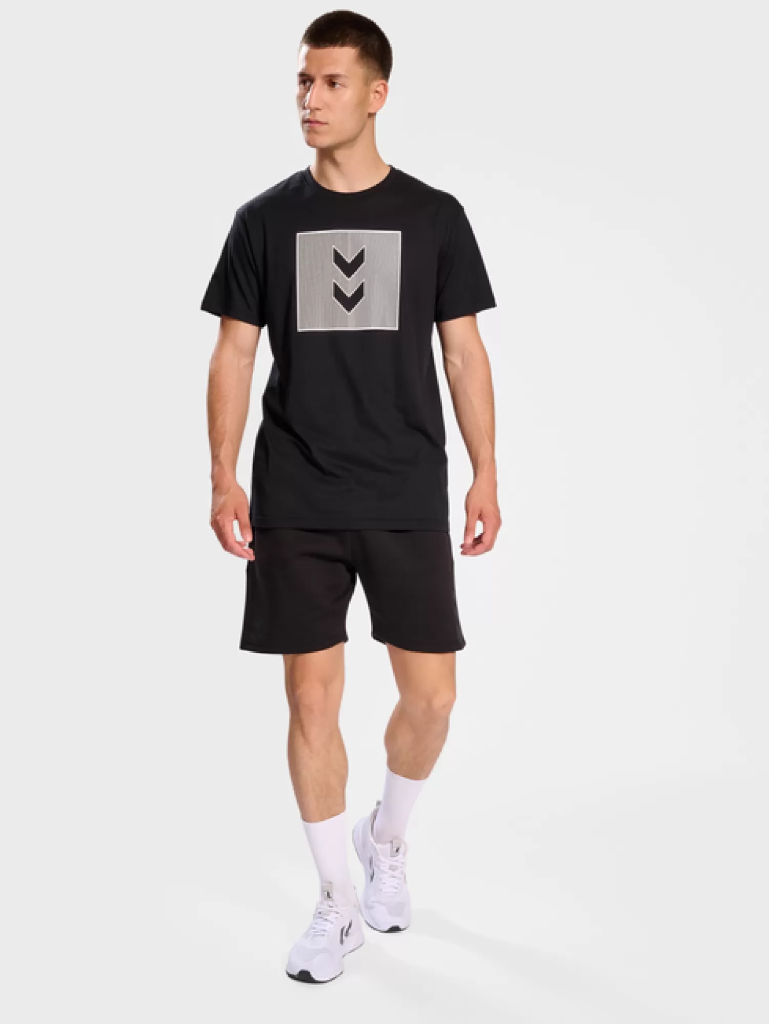 Hummel T-shirts and tops | Football<hmlACTIVE STRIPE CO TEE S/S