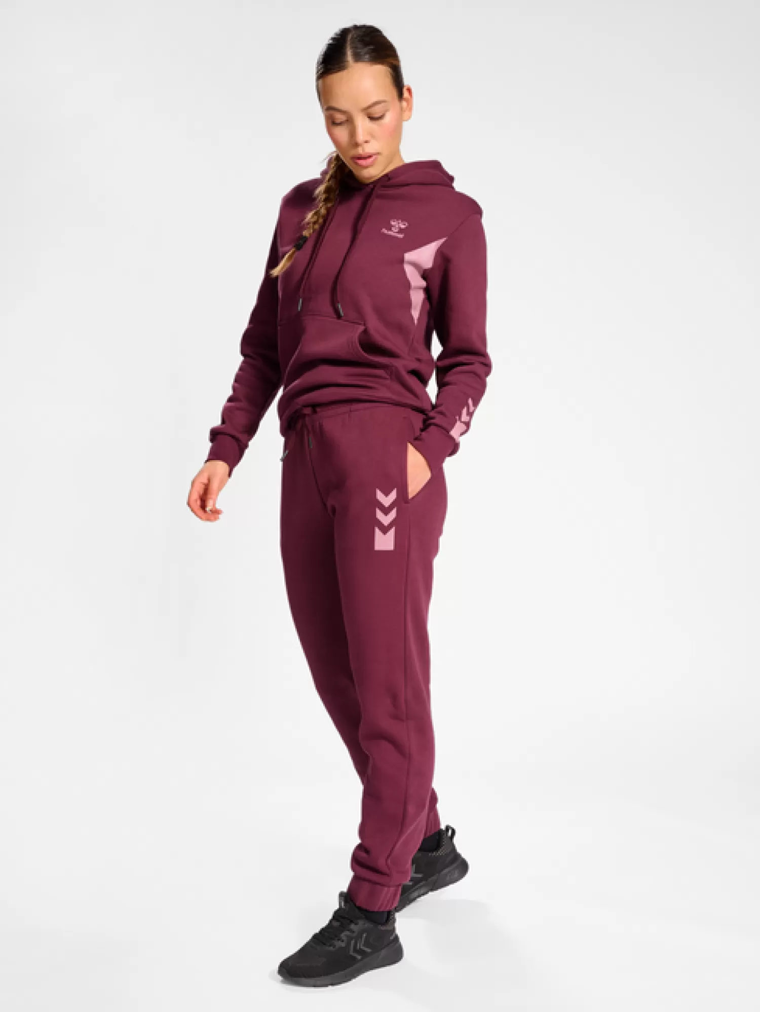 Hummel Football pants | Handball<hmlACTIVE SWEATPANTS WOMAN