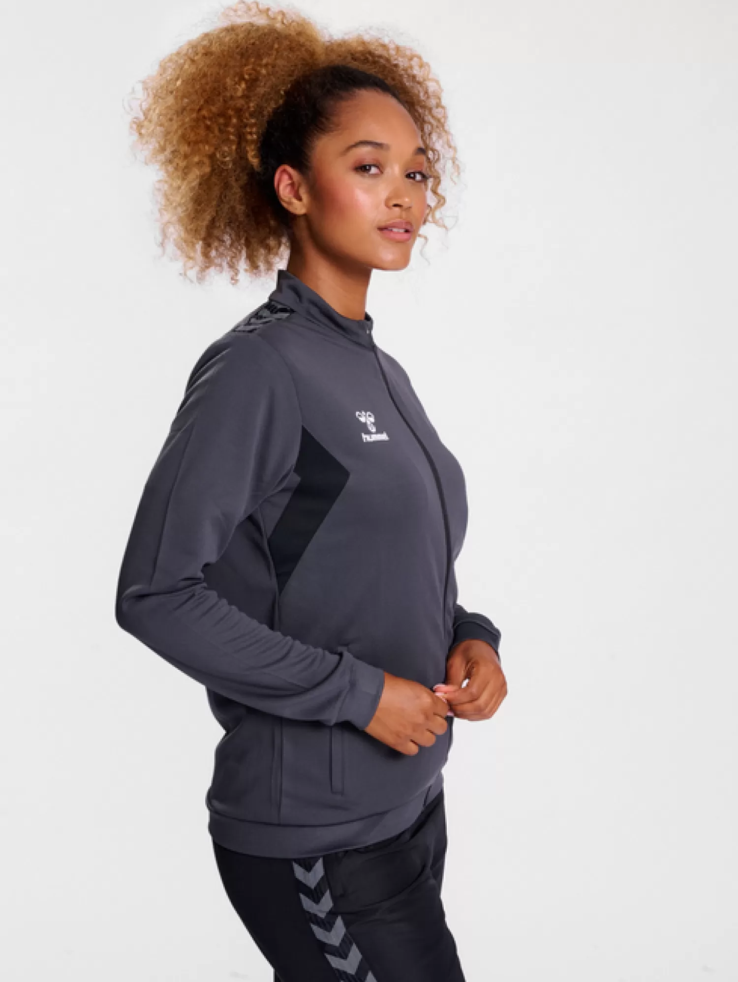 Hummel Handball jerseys | Football jerseys<hmlAUTHENTIC PL ZIP JACKET WOMAN