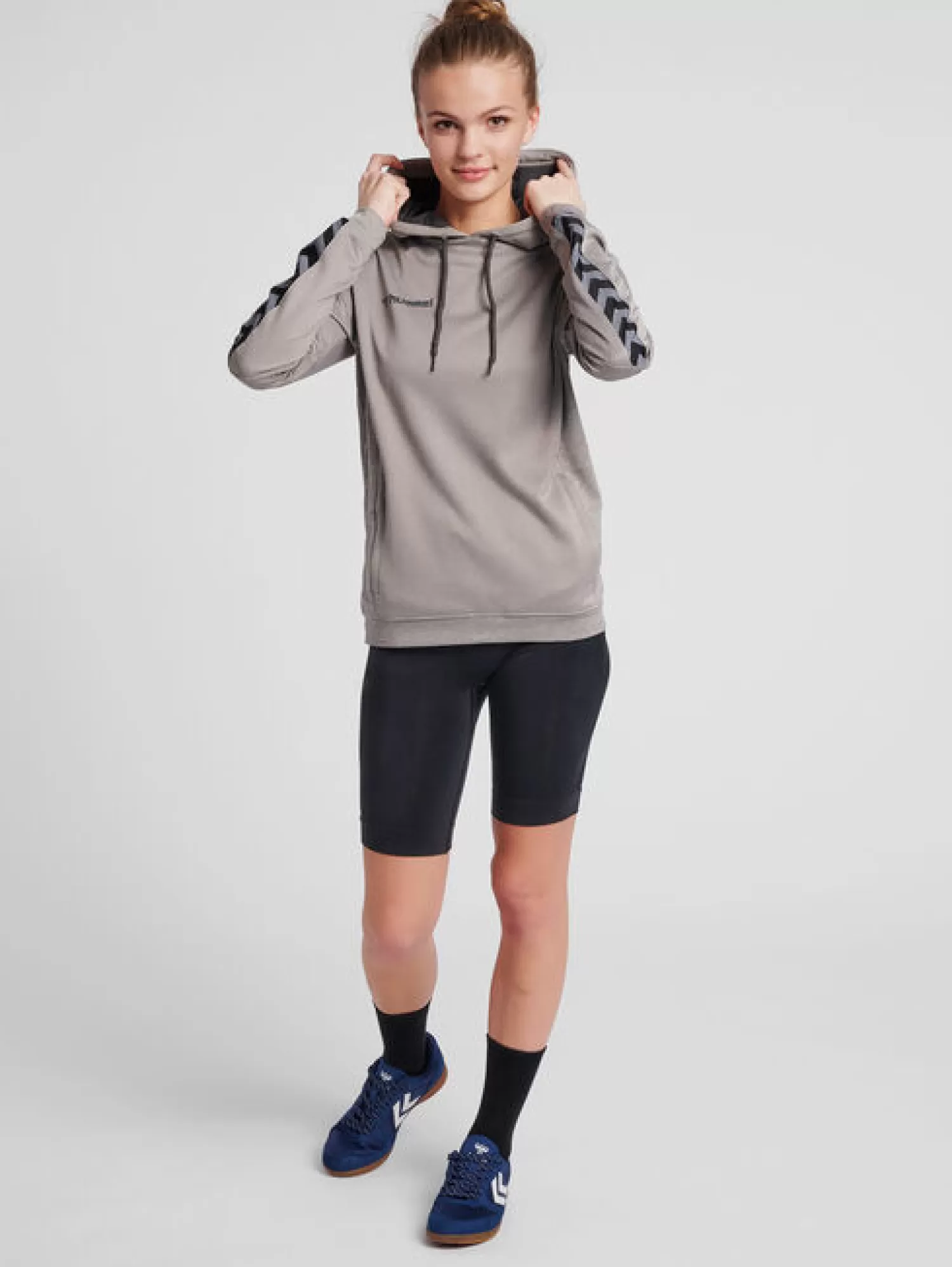 Hummel Shorts | Shorts<hmlAUTHENTIC POLY HOODIE WOMAN