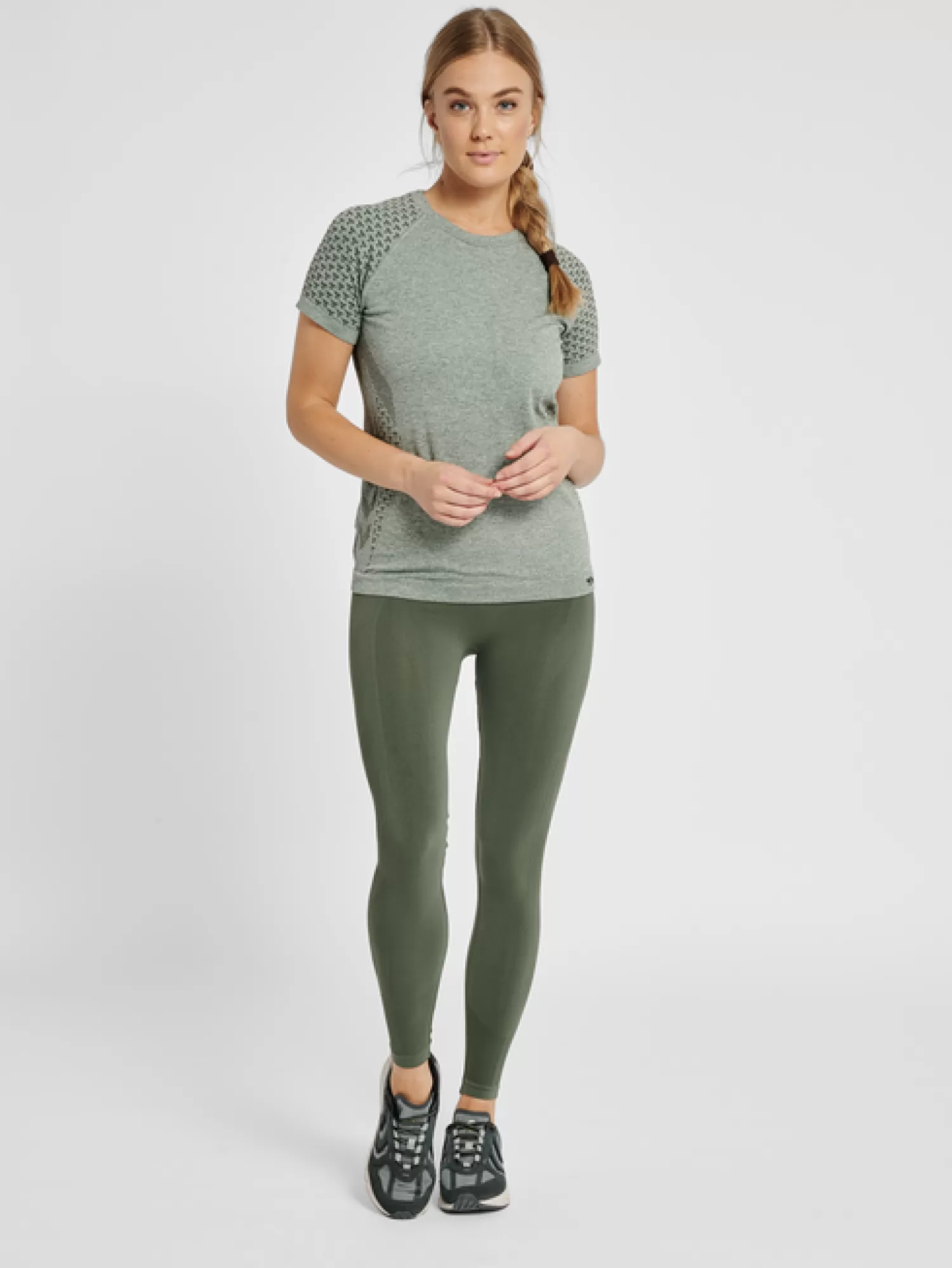 Hummel T-shirts and tops | T-shirts<hmlCI SEAMLESS T-SHIRT