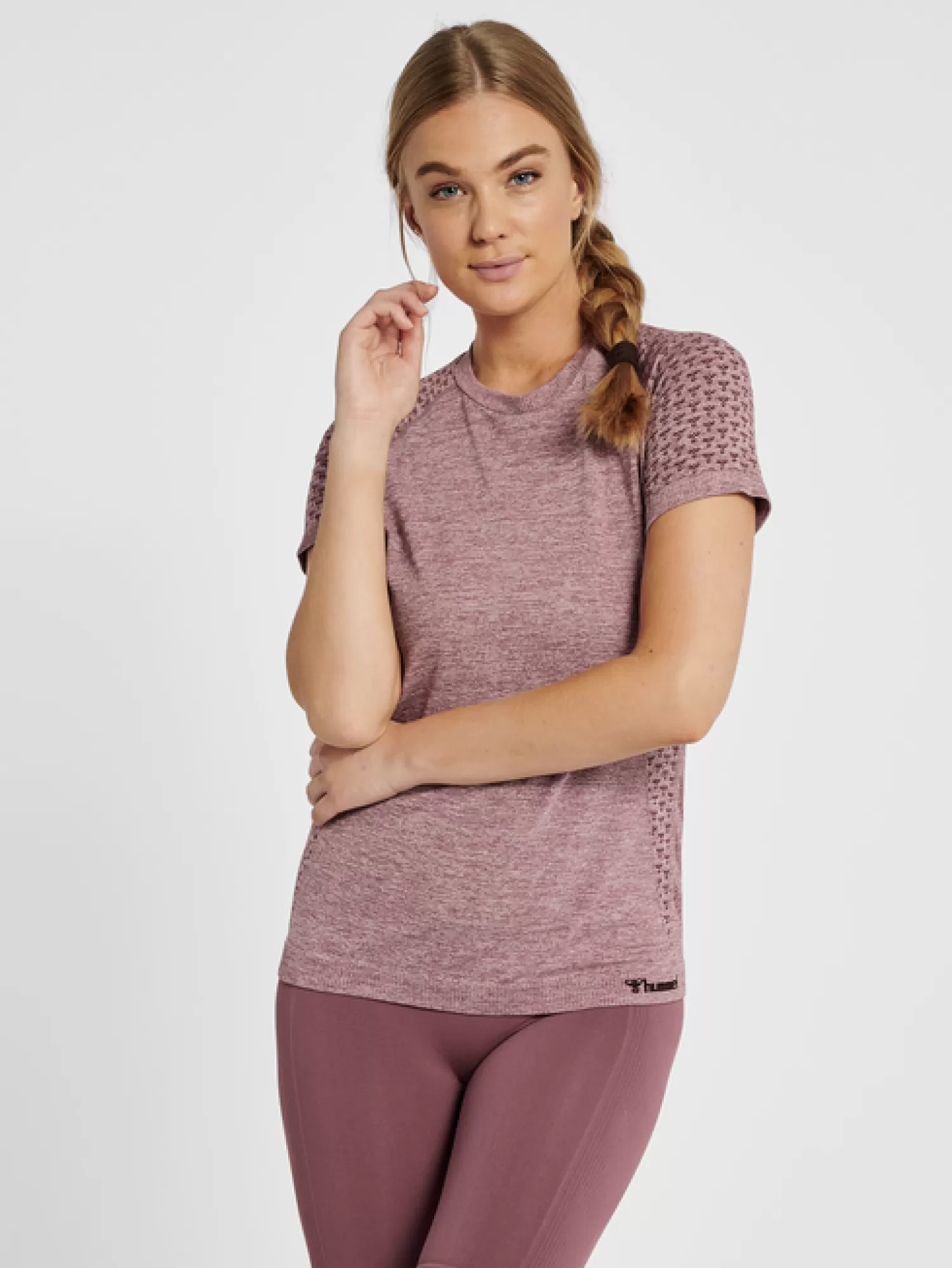 Hummel T-shirts and tops | Yoga<hmlCI SEAMLESS T-SHIRT