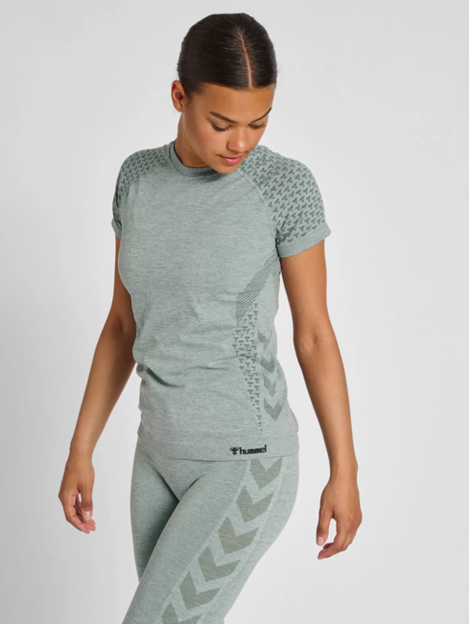 Hummel T-shirts and tops | Yoga<hmlCI SEAMLESS T-SHIRT