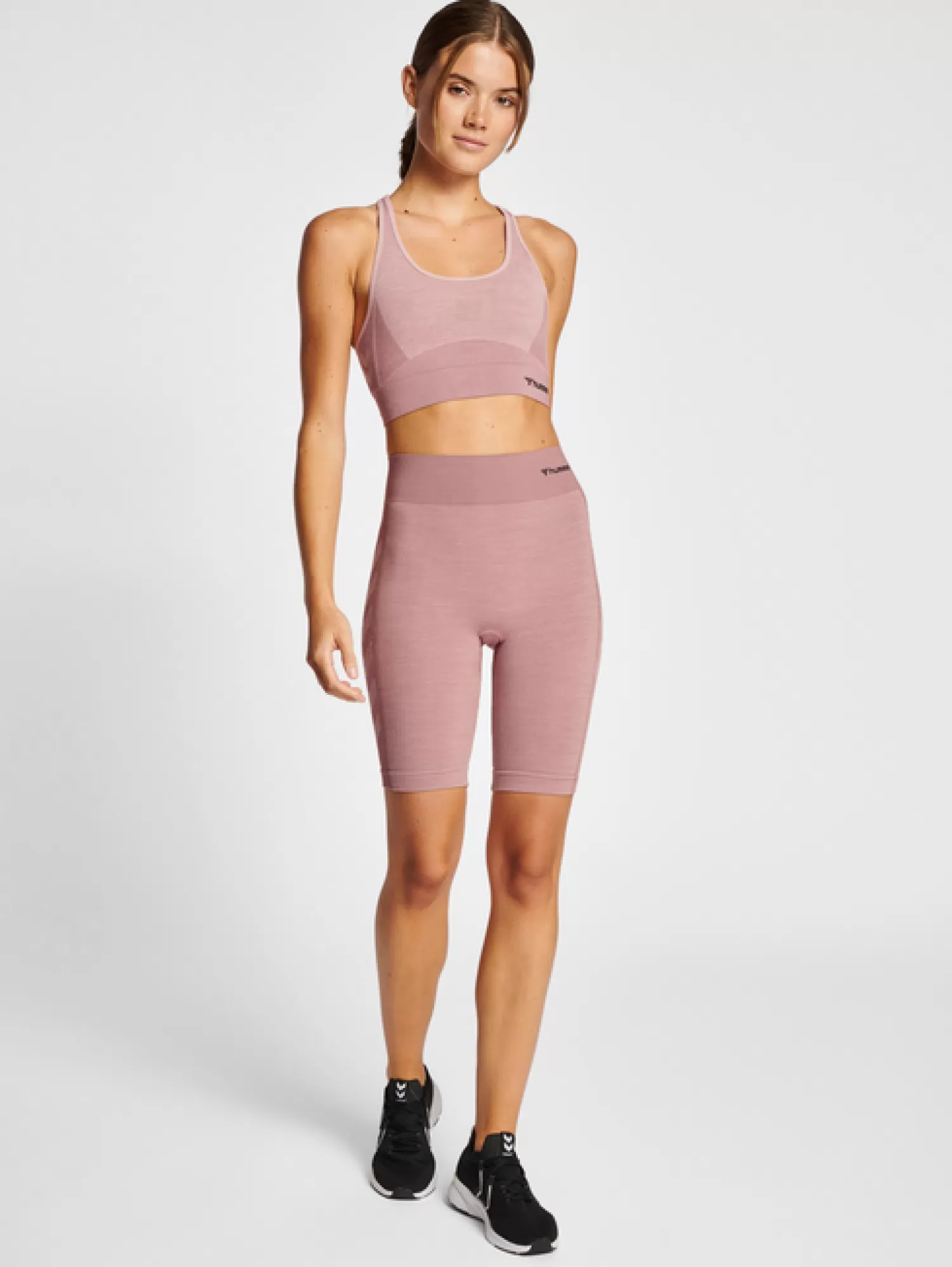 Hummel Sports bras | Yoga<hmlCLEA SEAMLESS SPORTS TOP