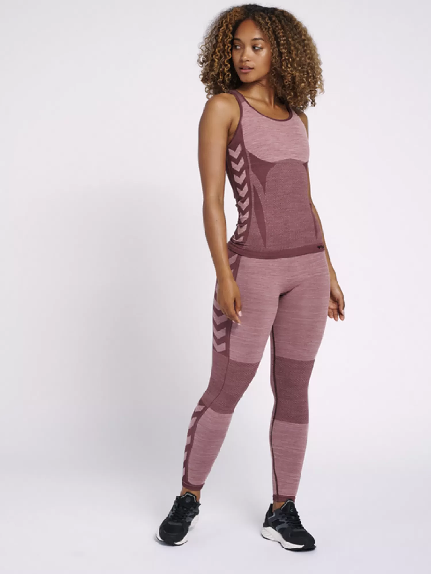 Hummel T-shirts and tops | Tops<hmlCLEA SEAMLESS TOP