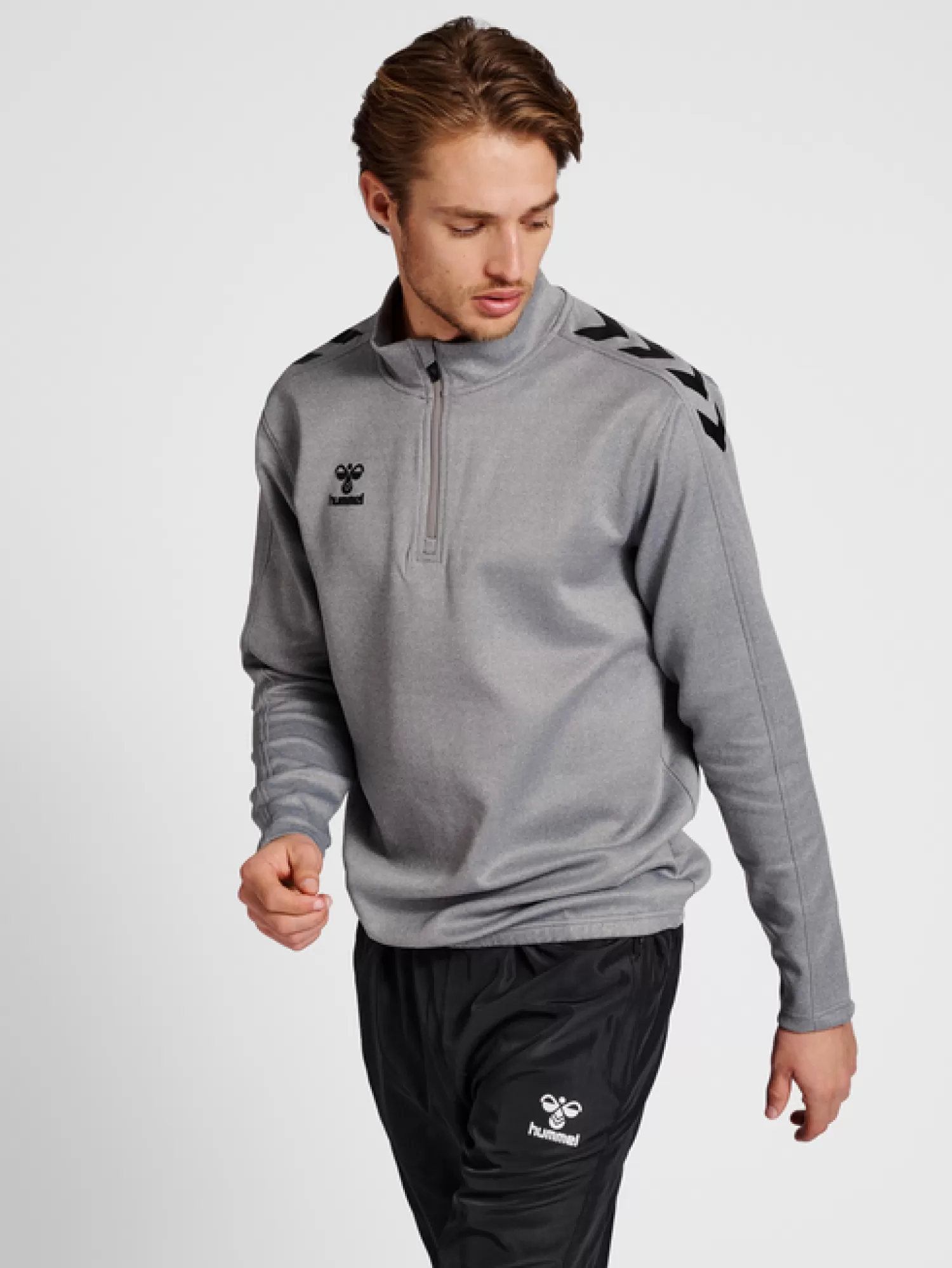 Hummel Hoodies and sweatshirts | Football<hmlCORE XK HALF ZIP POLY SWEAT