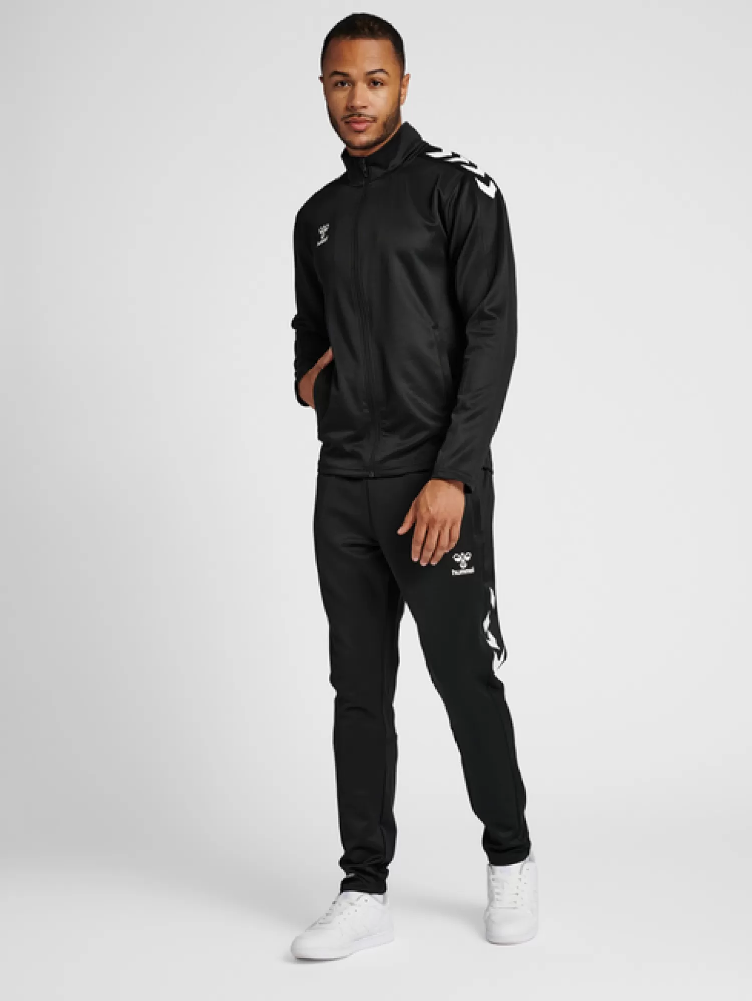 Hummel Training jackets | Football jackets<hmlCORE XK POLY ZIP SWEAT