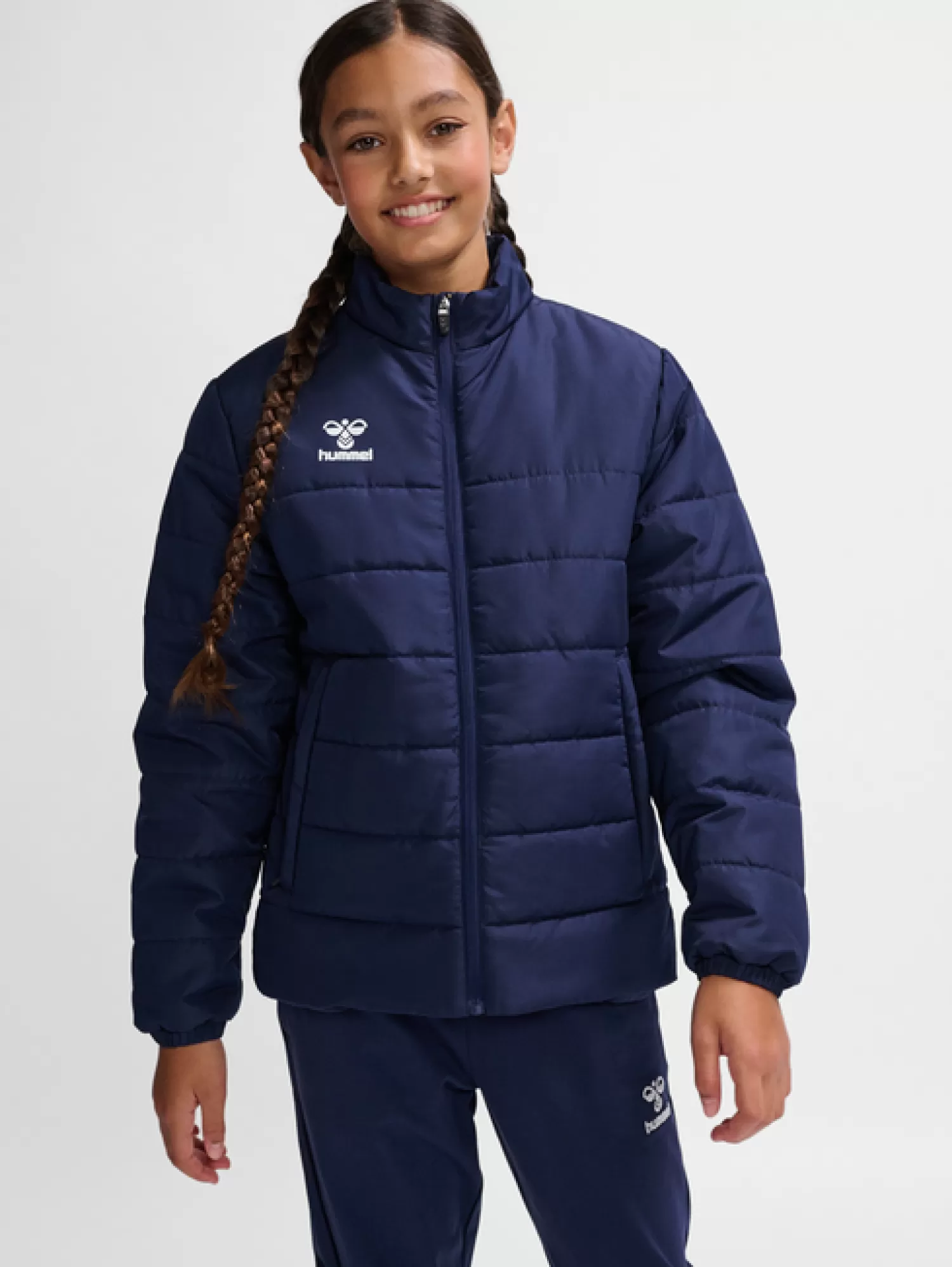 Hummel Outerwear | Jackets<hmlESSENTIAL SHORT BENCH JKT KIDS