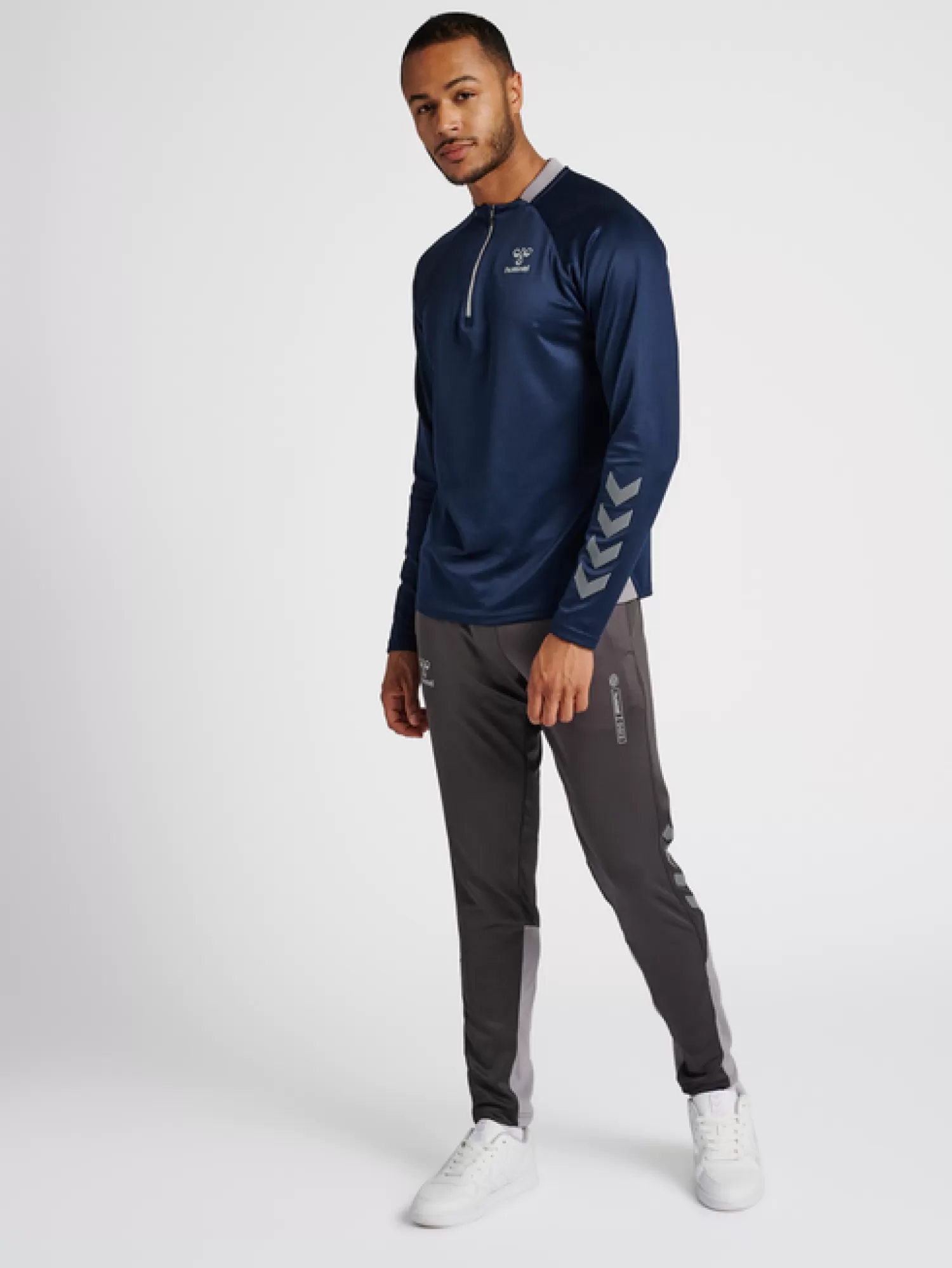 Hummel Handball jerseys | Football jerseys<hmlGG12 ACTION HALF ZIP SWEAT