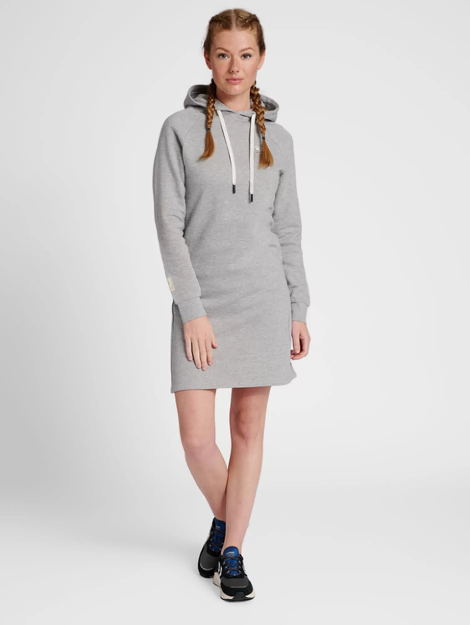 Hummel Hoodies and sweatshirts<hmlGG12 SWEAT DRESS WOMAN