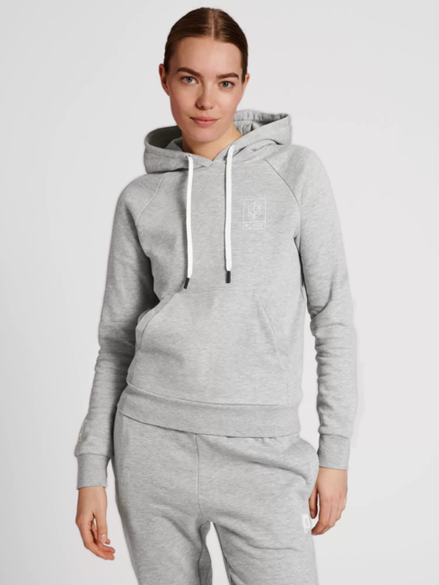 Hummel Hoodies and sweatshirts<hmlGG12 SWEAT HOODIE WOMAN