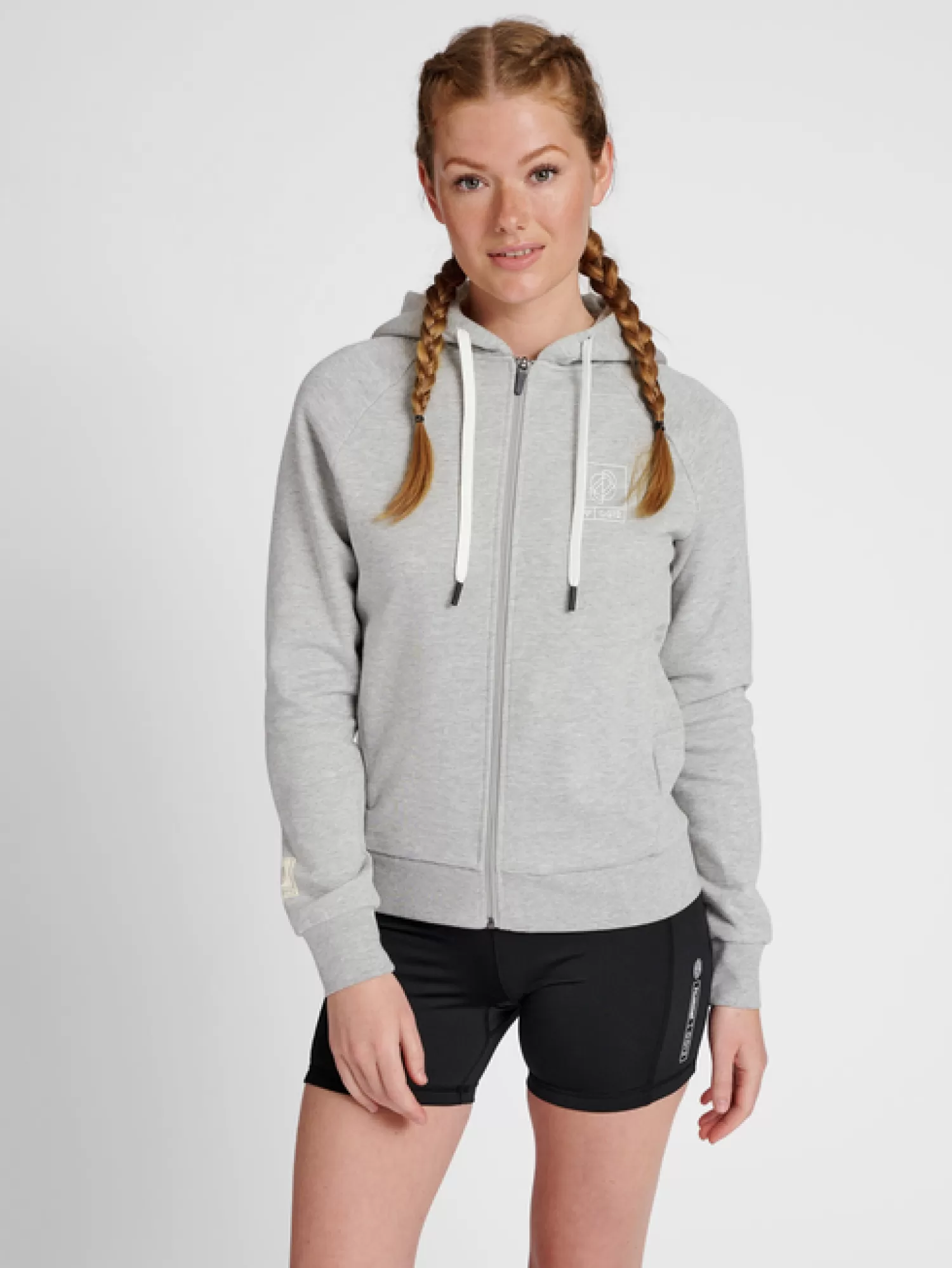 Hummel Hoodies and sweatshirts<hmlGG12 SWEAT ZIP HOODIE WOMAN