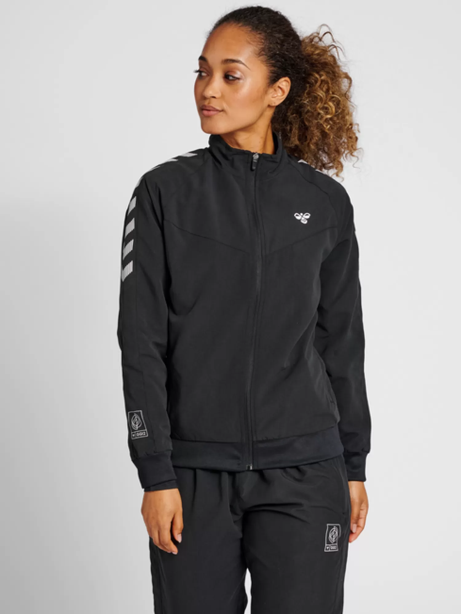 Hummel Football jackets | Jackets<hmlGG12 TRACK JACKET WOMAN