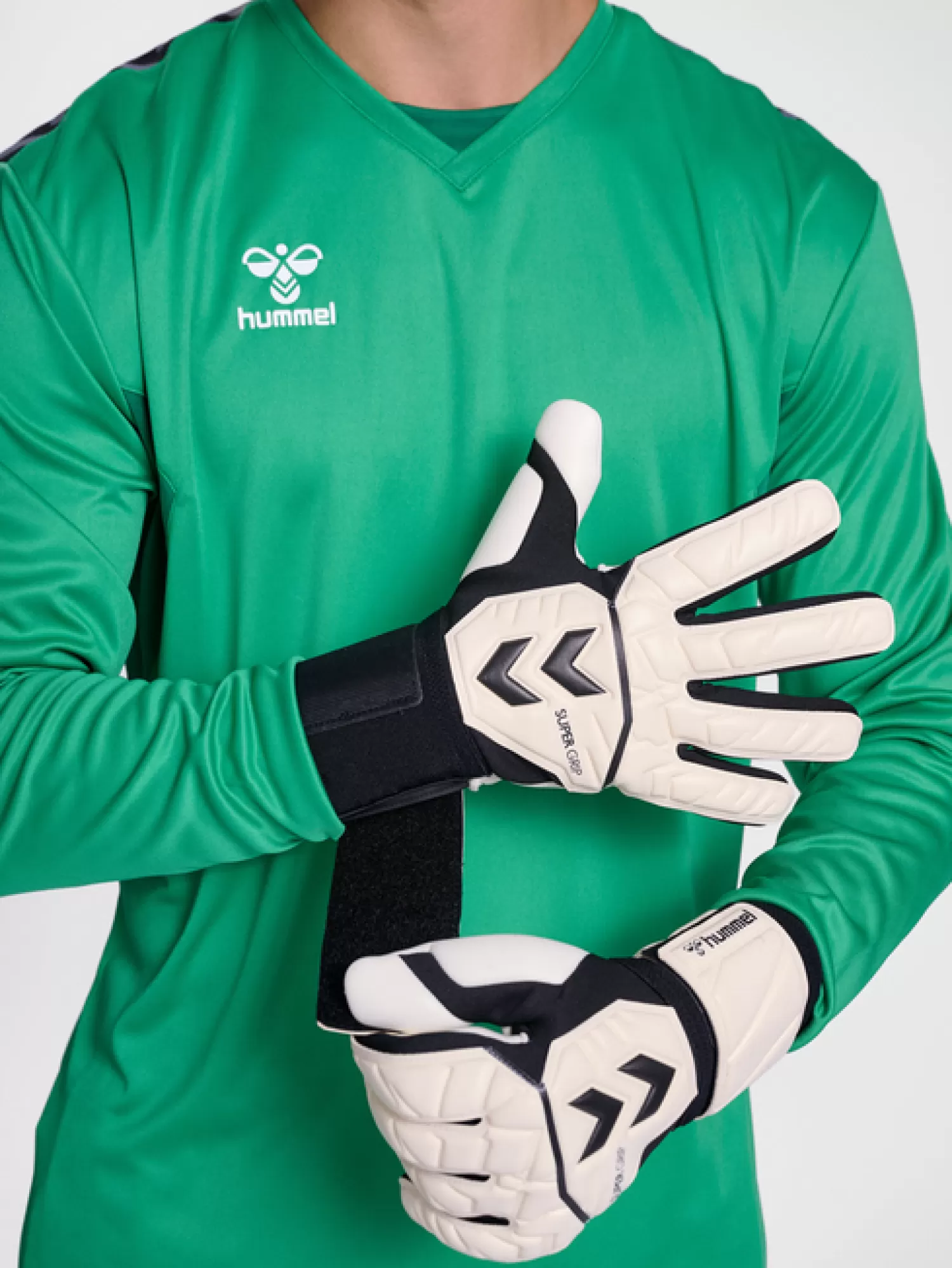 Hummel Footballs and accessories<hmlGK GLOVES SUPER GRIP