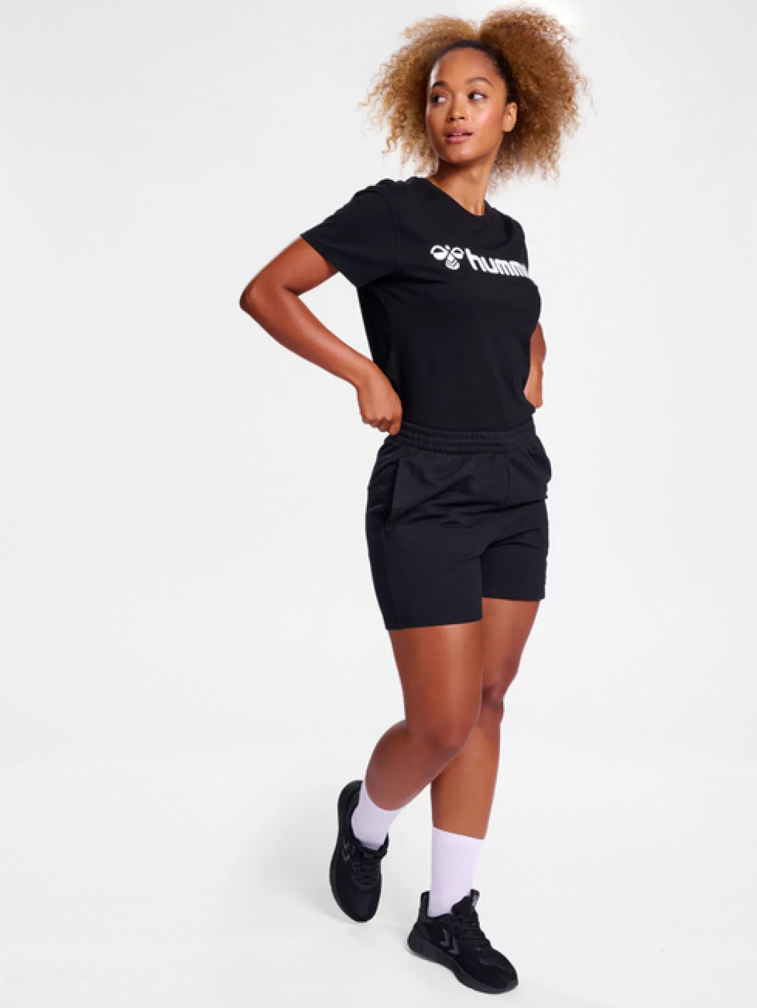 Hummel T-shirts<hmlGO 2.0 LOGO T-SHIRT S/S WOMAN