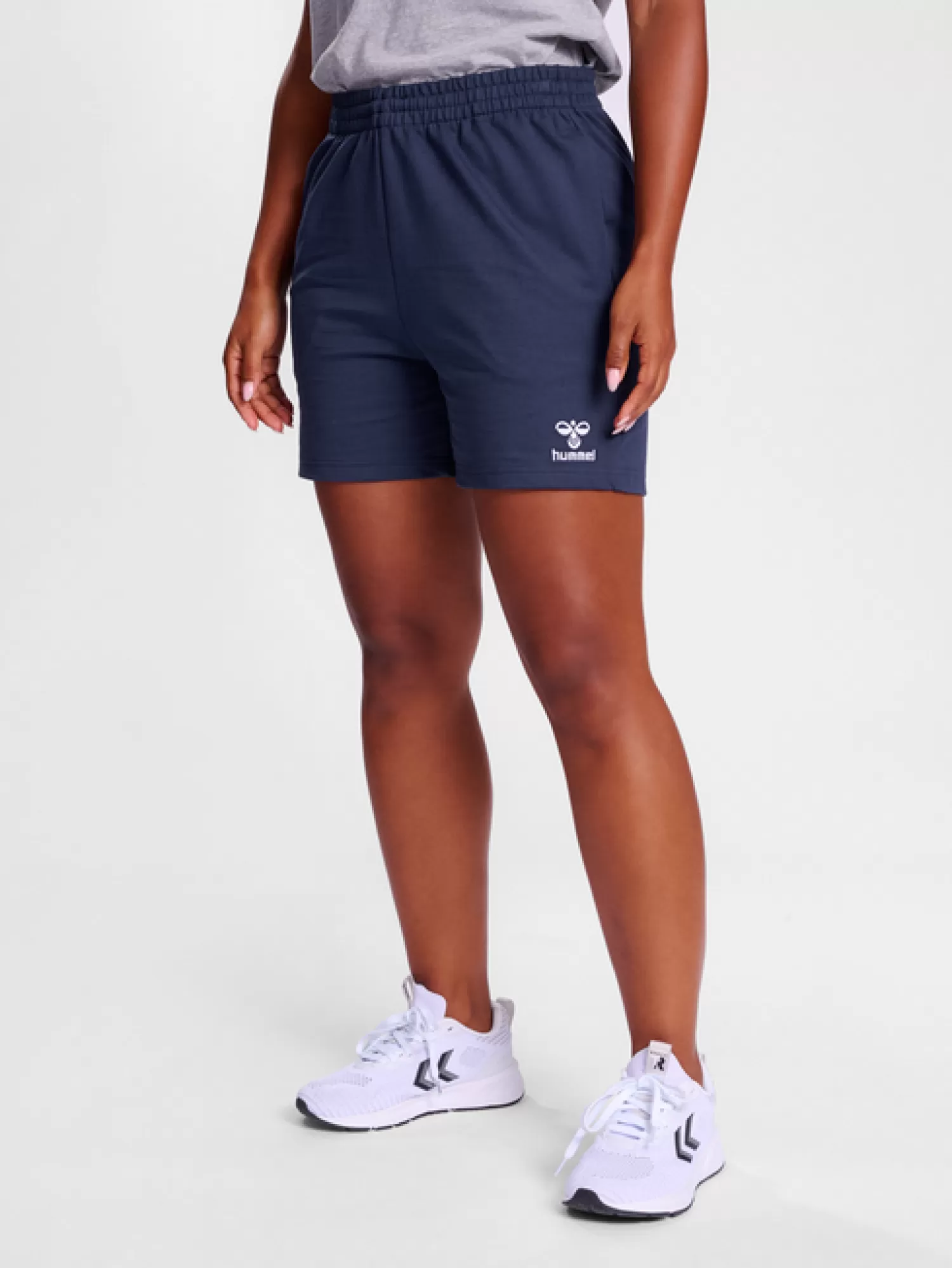 Hummel Shorts<hmlGO 2.0 SWEATSHORTS WOMAN