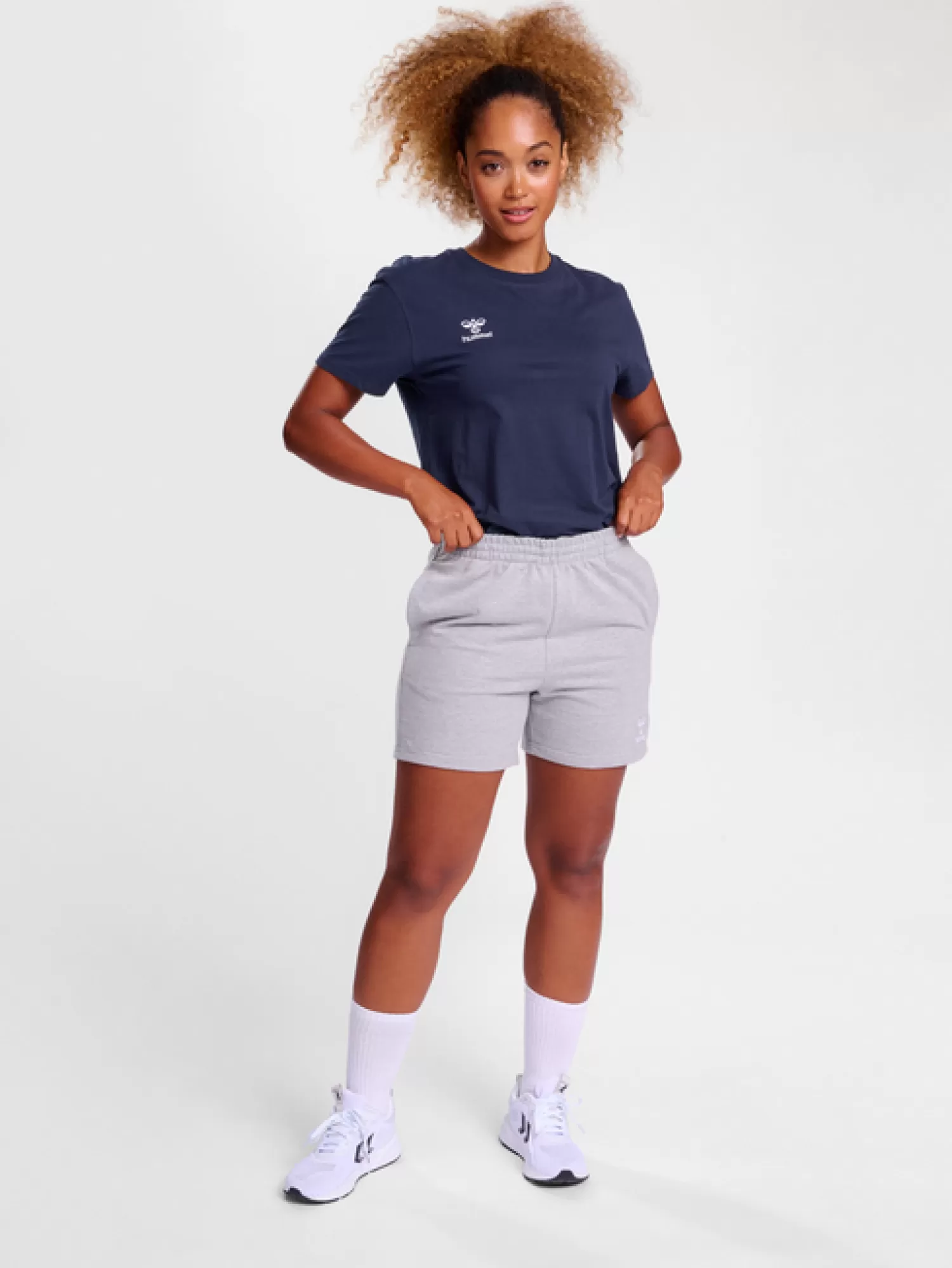 Hummel T-shirts<hmlGO 2.0 T-SHIRT S/S WOMAN