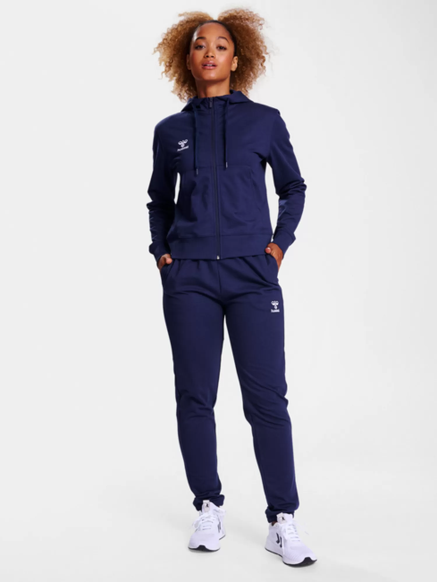 Hummel Hoodies and sweatshirts<hmlGO 2.0 ZIP HOODIE WOMAN