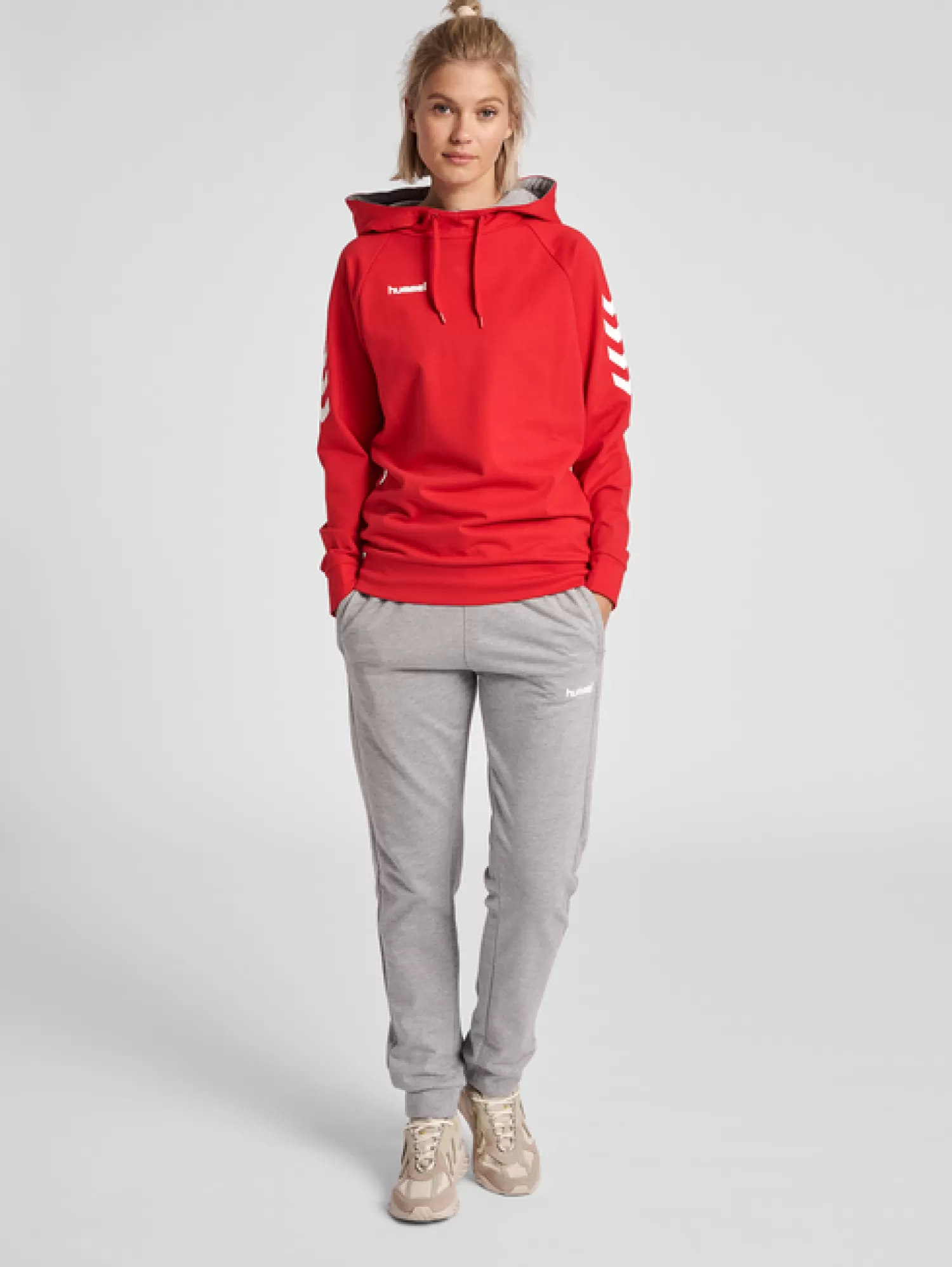 Hummel Hoodies and sweatshirts<HMLGO COTTON HOODIE WOMAN