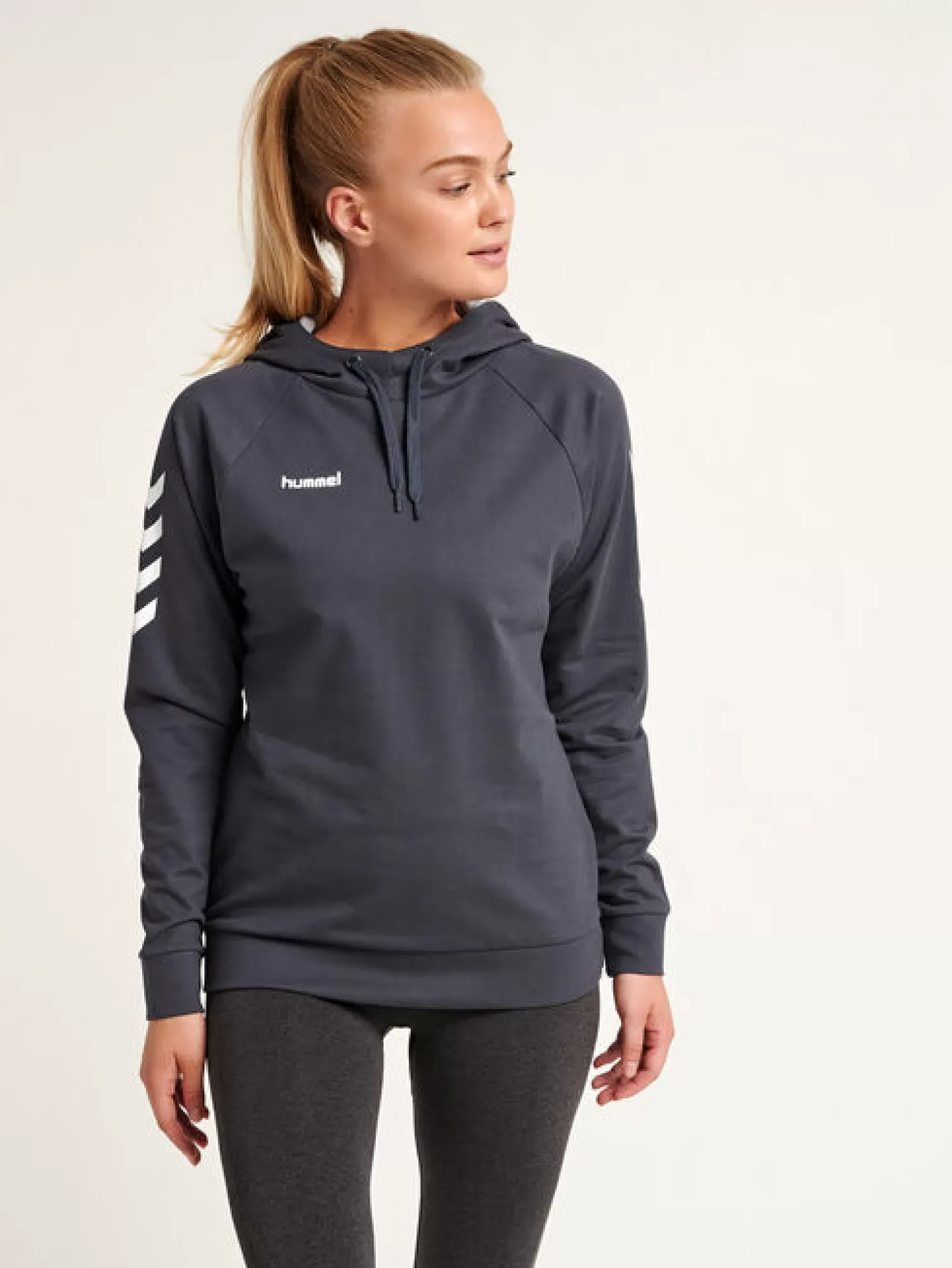 Hummel Hoodies and sweatshirts<HMLGO COTTON HOODIE WOMAN