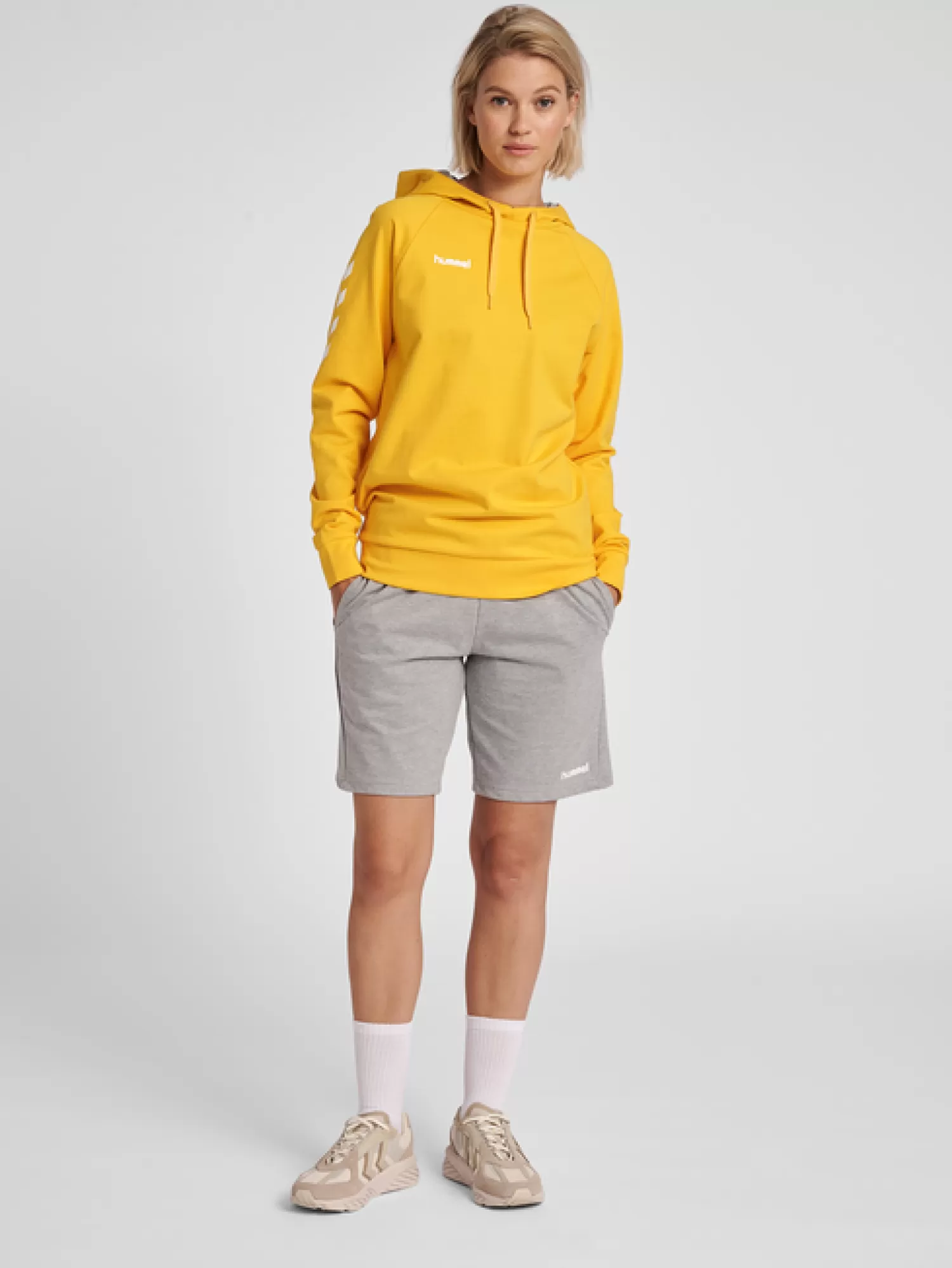 Hummel Hoodies and sweatshirts<HMLGO COTTON HOODIE WOMAN