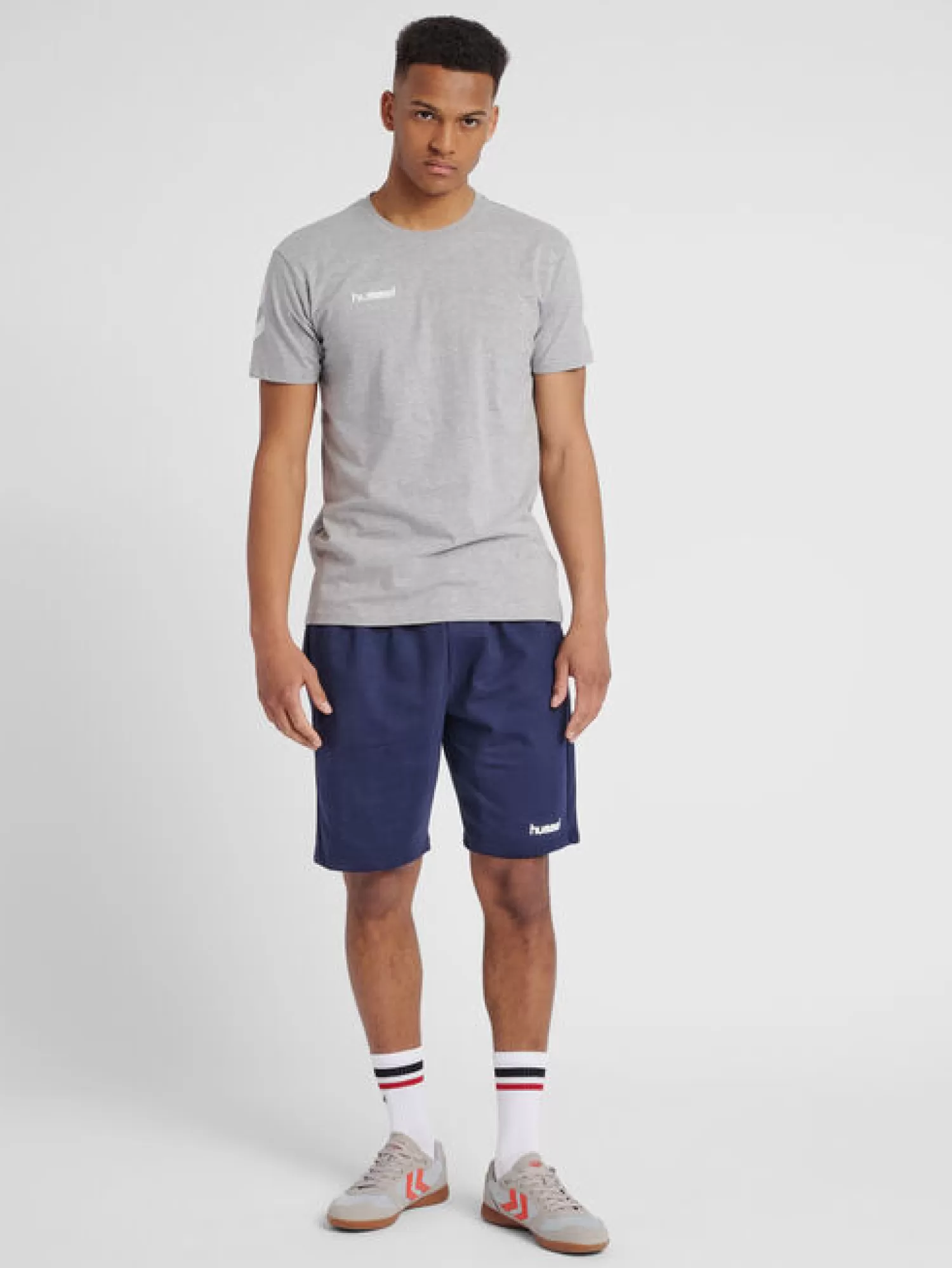 Hummel T-shirts<HMLGO COTTON T-SHIRT S/S