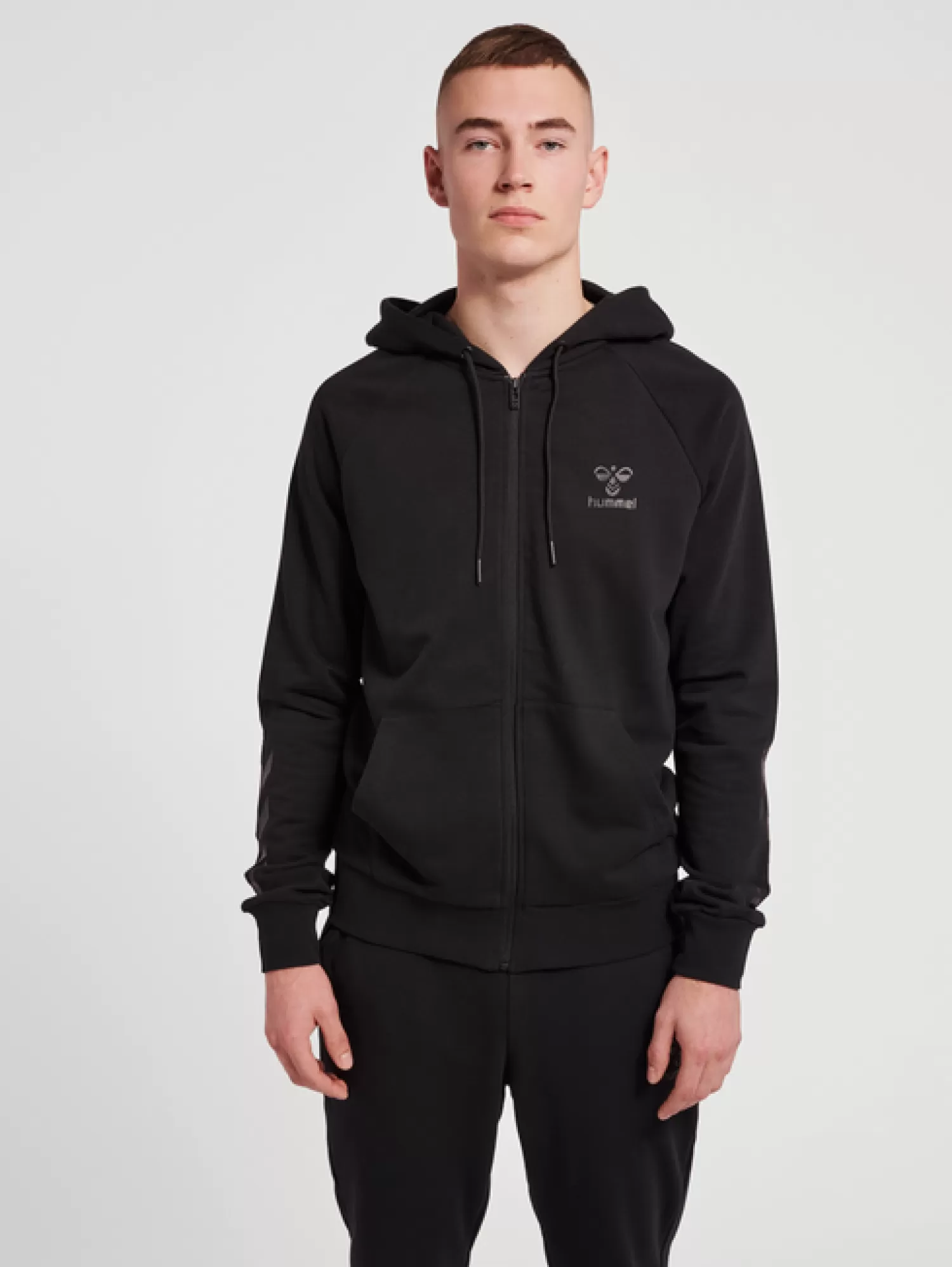 Hummel Hoodies and sweatshirts<hmlISAM 2.0 ZIP HOODIE