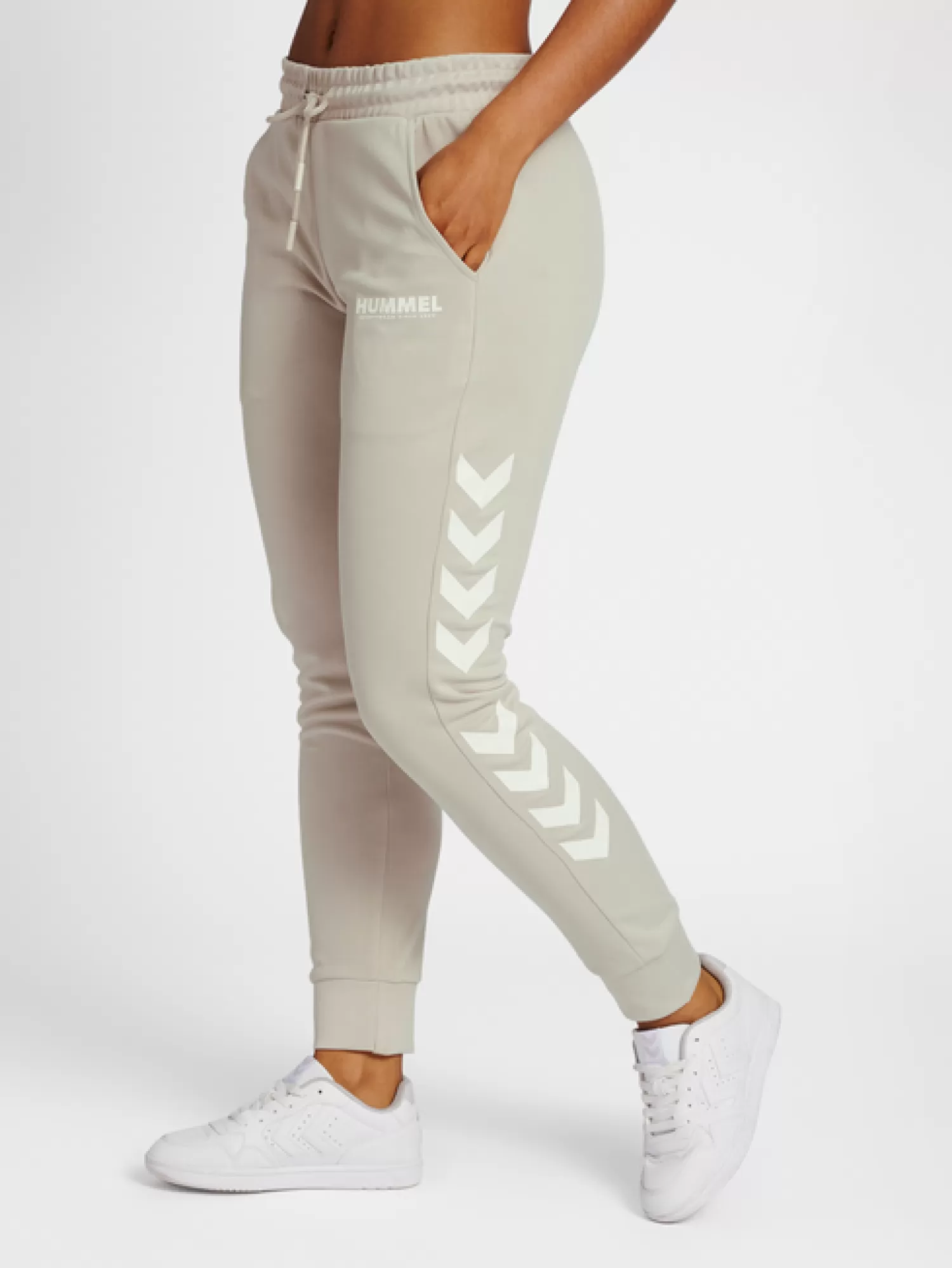 Hummel Pants<hmlLEGACY POLY WOMAN REGULAR PANTS