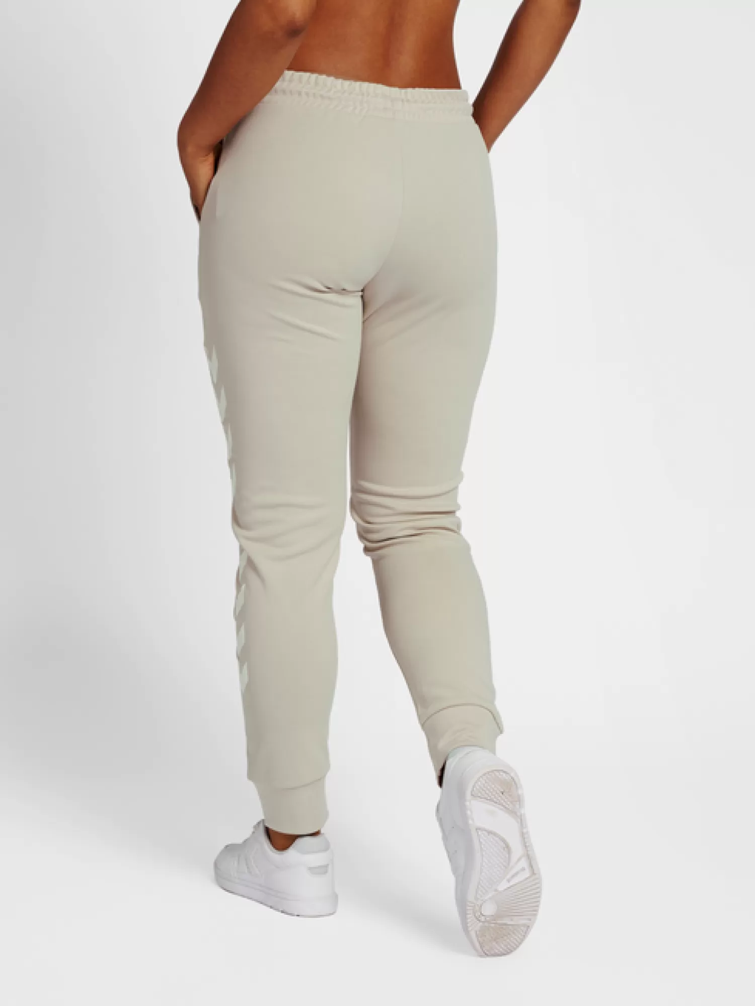 Hummel Pants<hmlLEGACY POLY WOMAN REGULAR PANTS