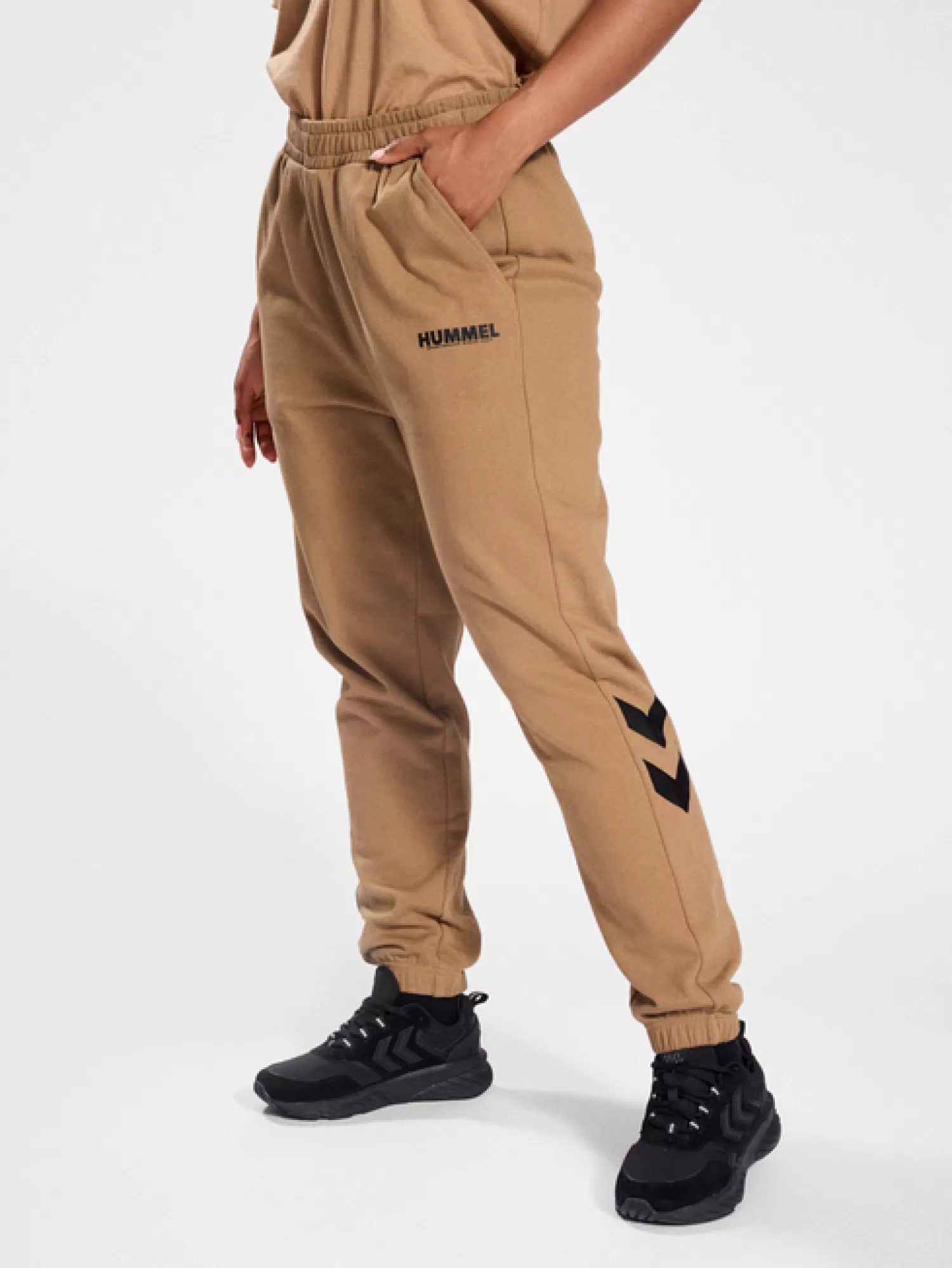 Hummel Pants | Pants<hmlLEGACY REGULAR PANTS