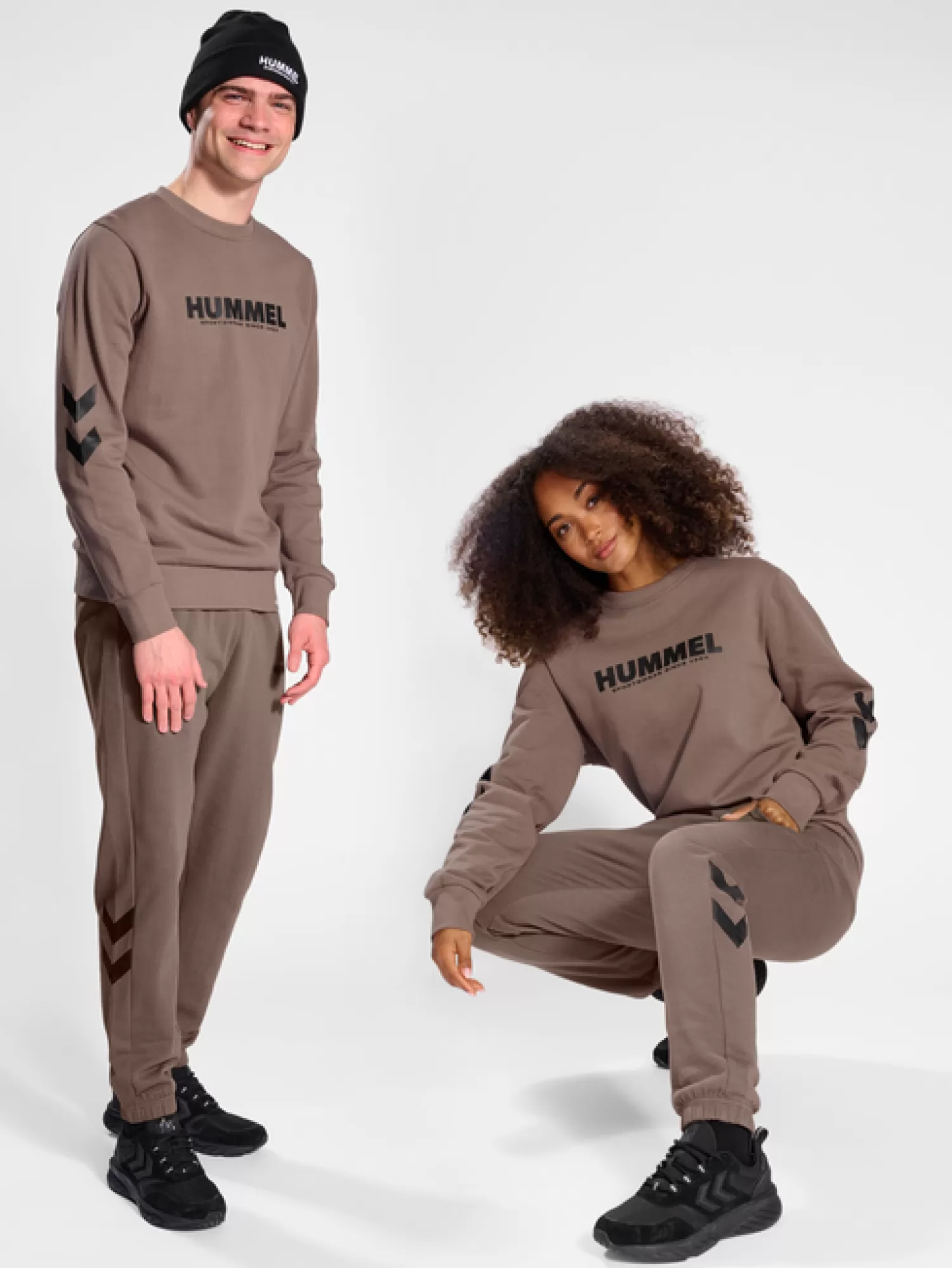 Hummel Pants | Pants<hmlLEGACY REGULAR PANTS