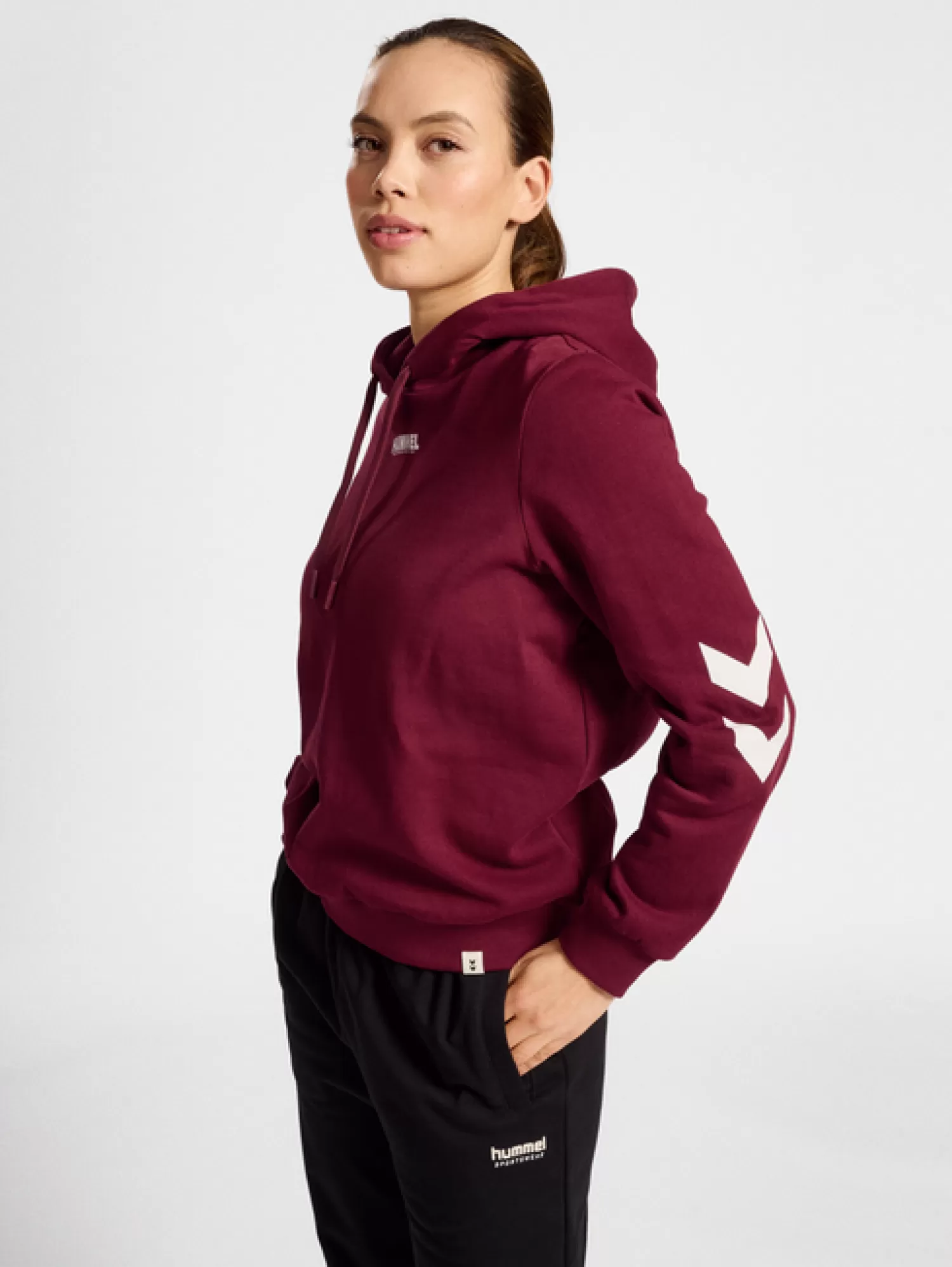 Hummel Hoodies and sweatshirts<hmlLEGACY WOMAN HOODIE