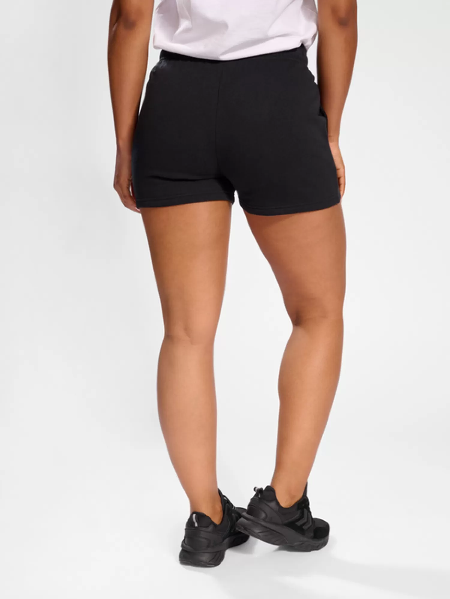 Hummel Shorts<hmlLEGACY WOMAN SHORTS