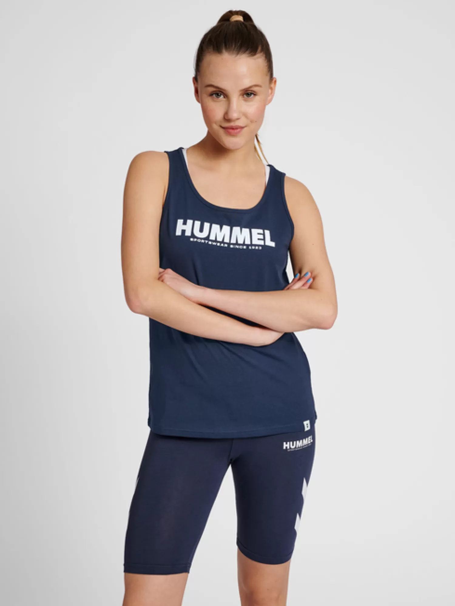 Hummel Tops<hmlLEGACY WOMAN TANKTOP