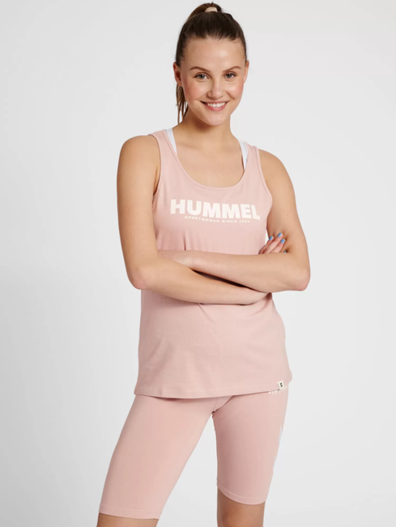 Hummel Tops<hmlLEGACY WOMAN TANKTOP