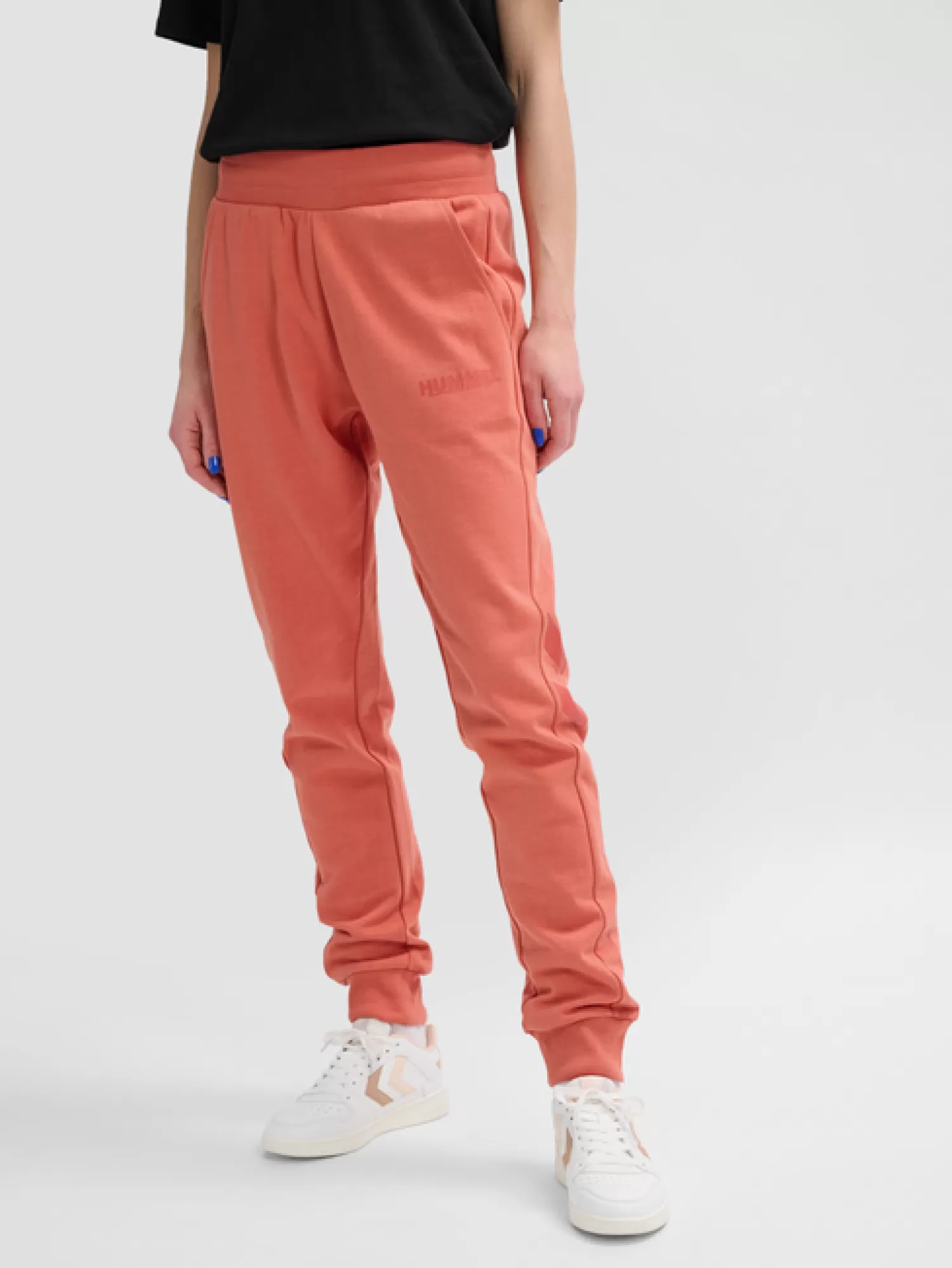 Hummel Pants<hmlLEGACY WOMAN TAPERED PANTS