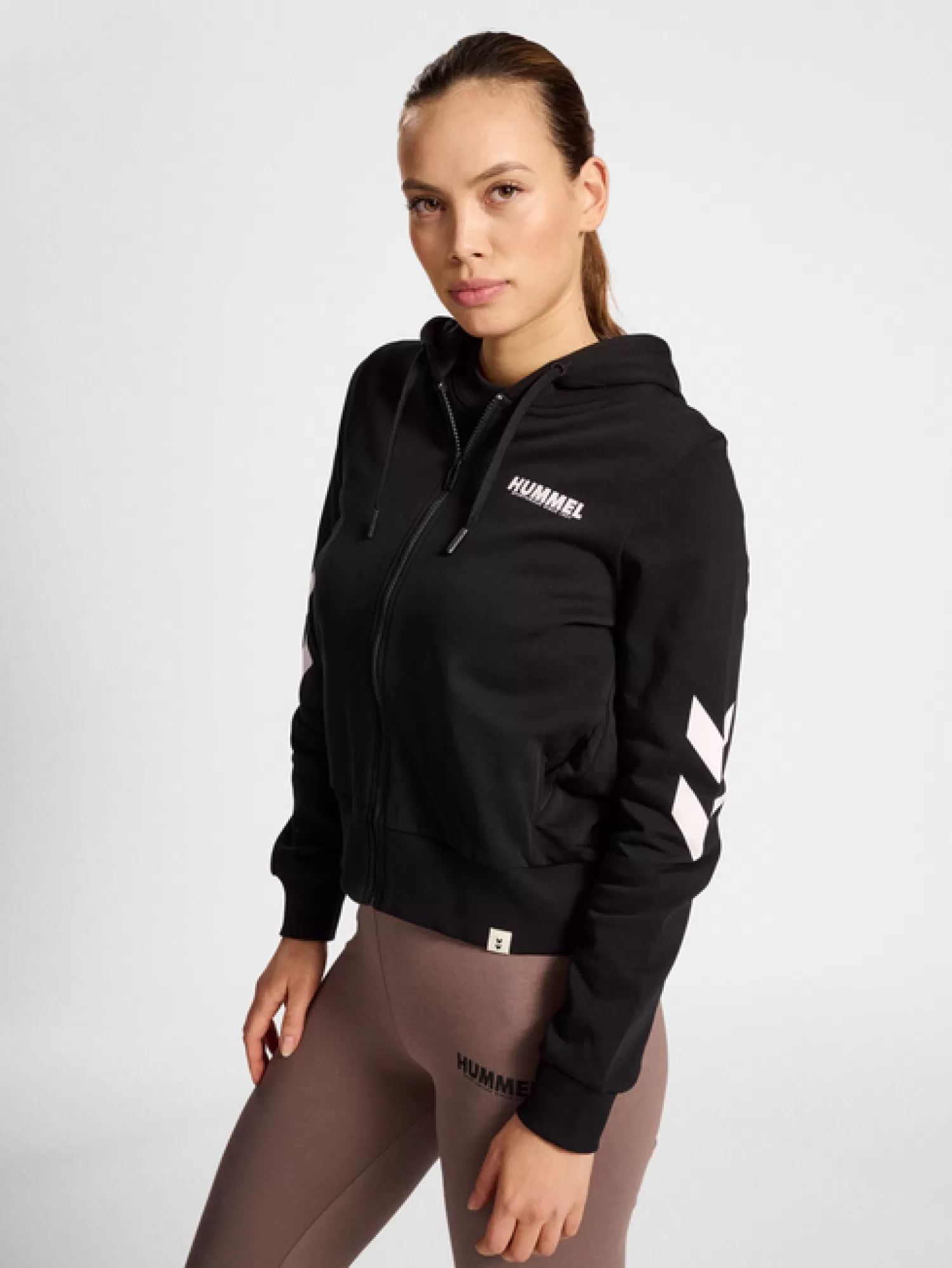 Hummel Hoodies and sweatshirts<hmlLEGACY WOMAN ZIP HOODIE