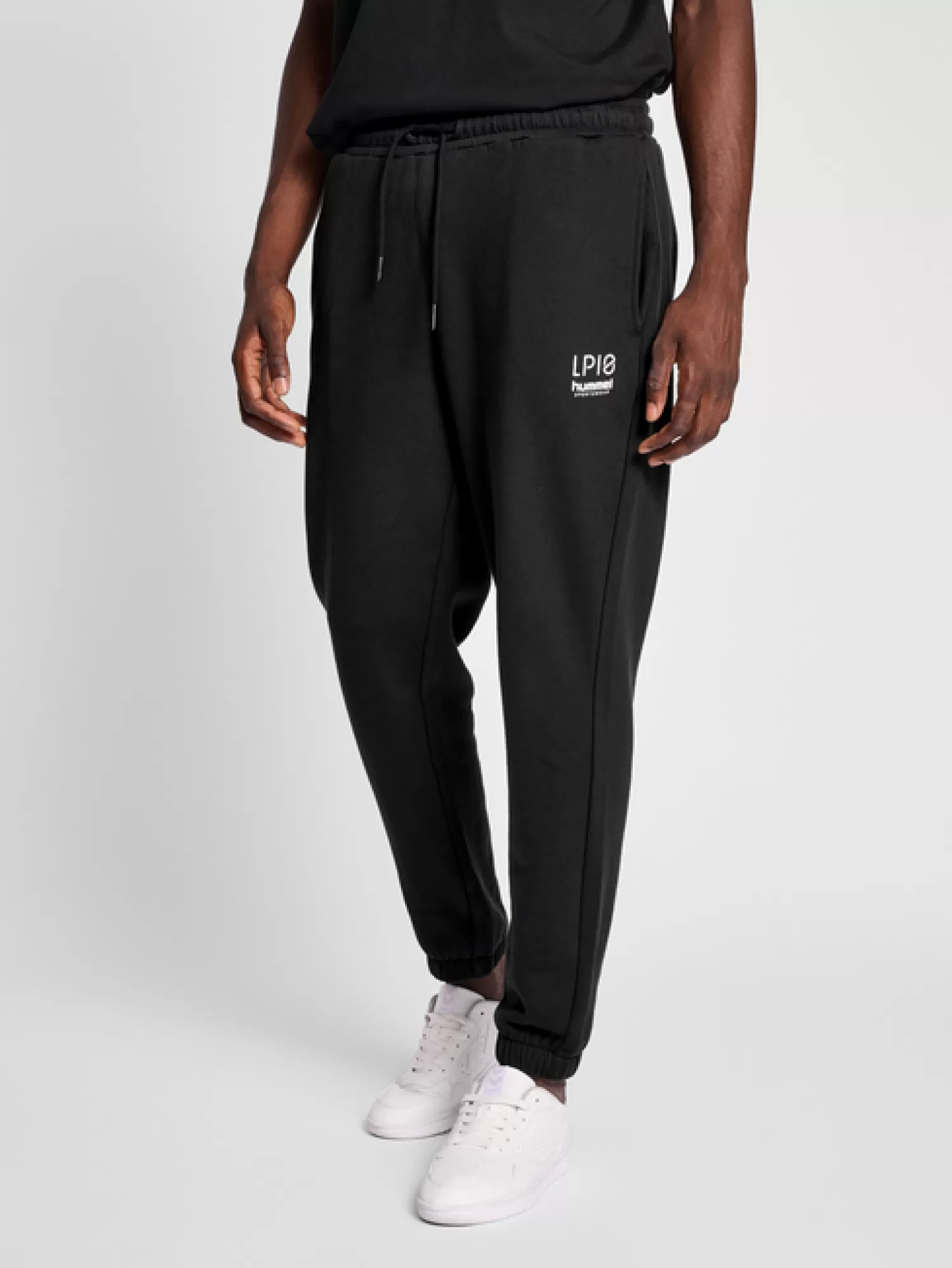 Hummel Pants<hmlLP10 LOOSE SWEATPANTS