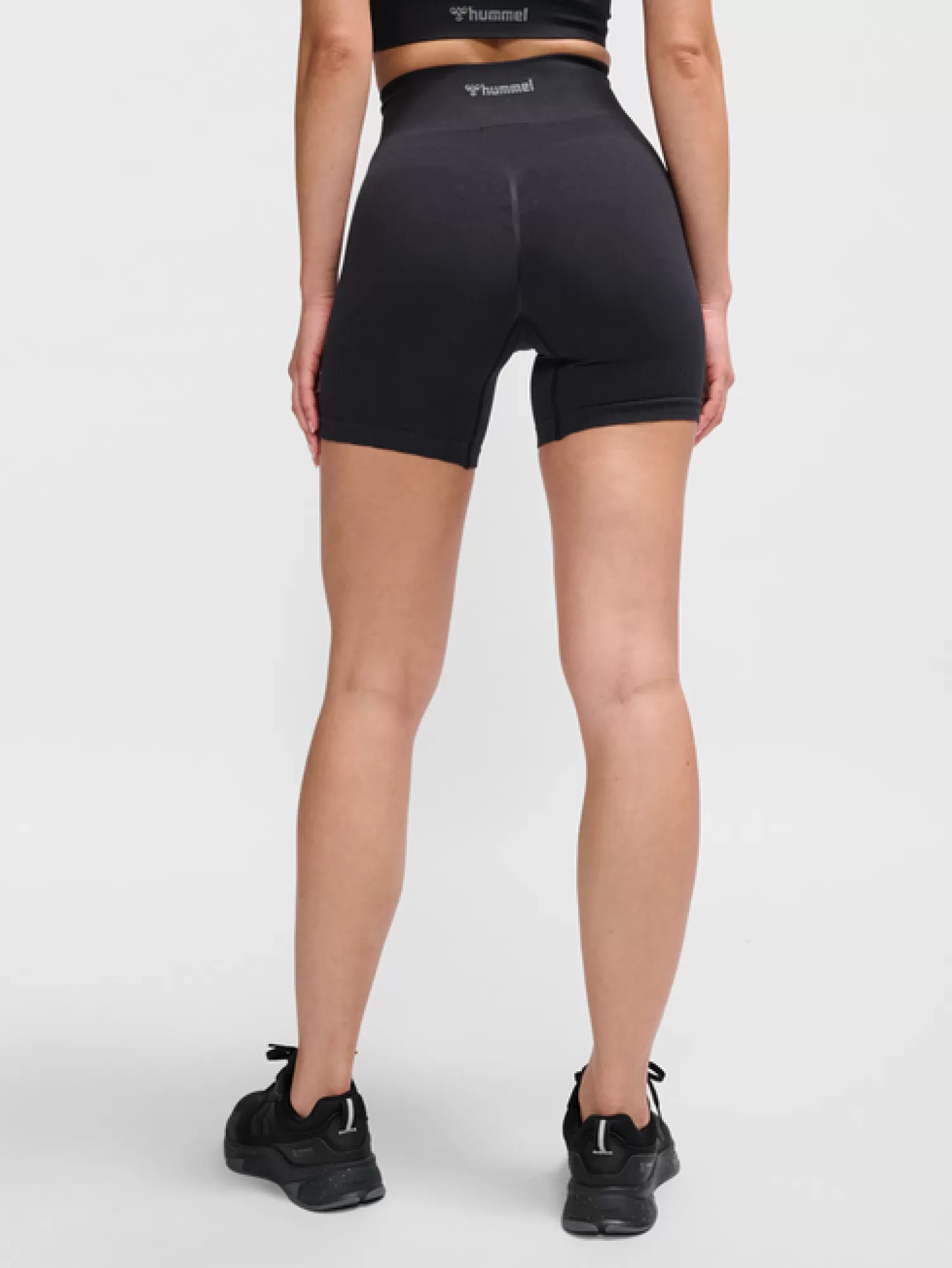 Hummel Shorts | Shorts<hmlMT DEFINE SEAML SCRUNCH SHORTS