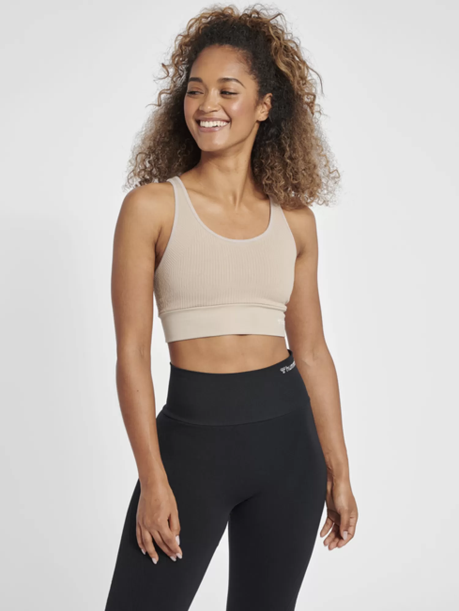 Hummel Sports bras | Sports bras<hmlMT FLOW SEAMLESS SPORTS TOP