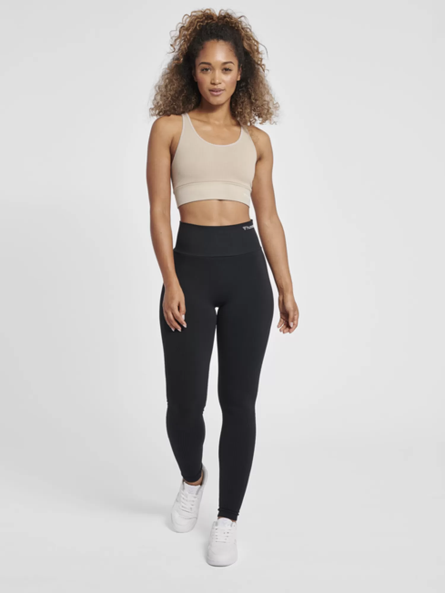 Hummel Sports bras | Sports bras<hmlMT FLOW SEAMLESS SPORTS TOP