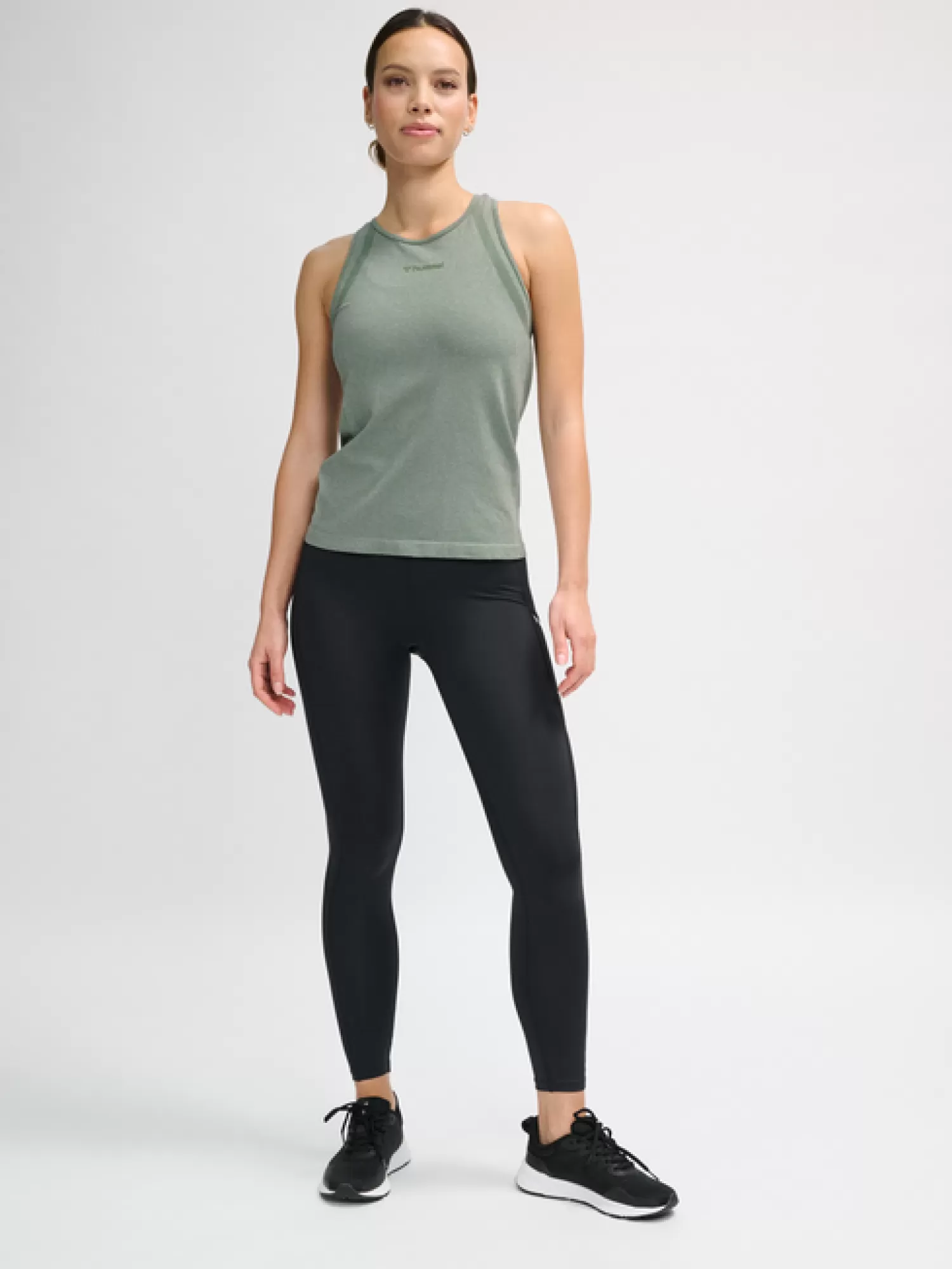 Hummel T-shirts and tops | Yoga<hmlMT HYPER SEAMLESS TANKTOP