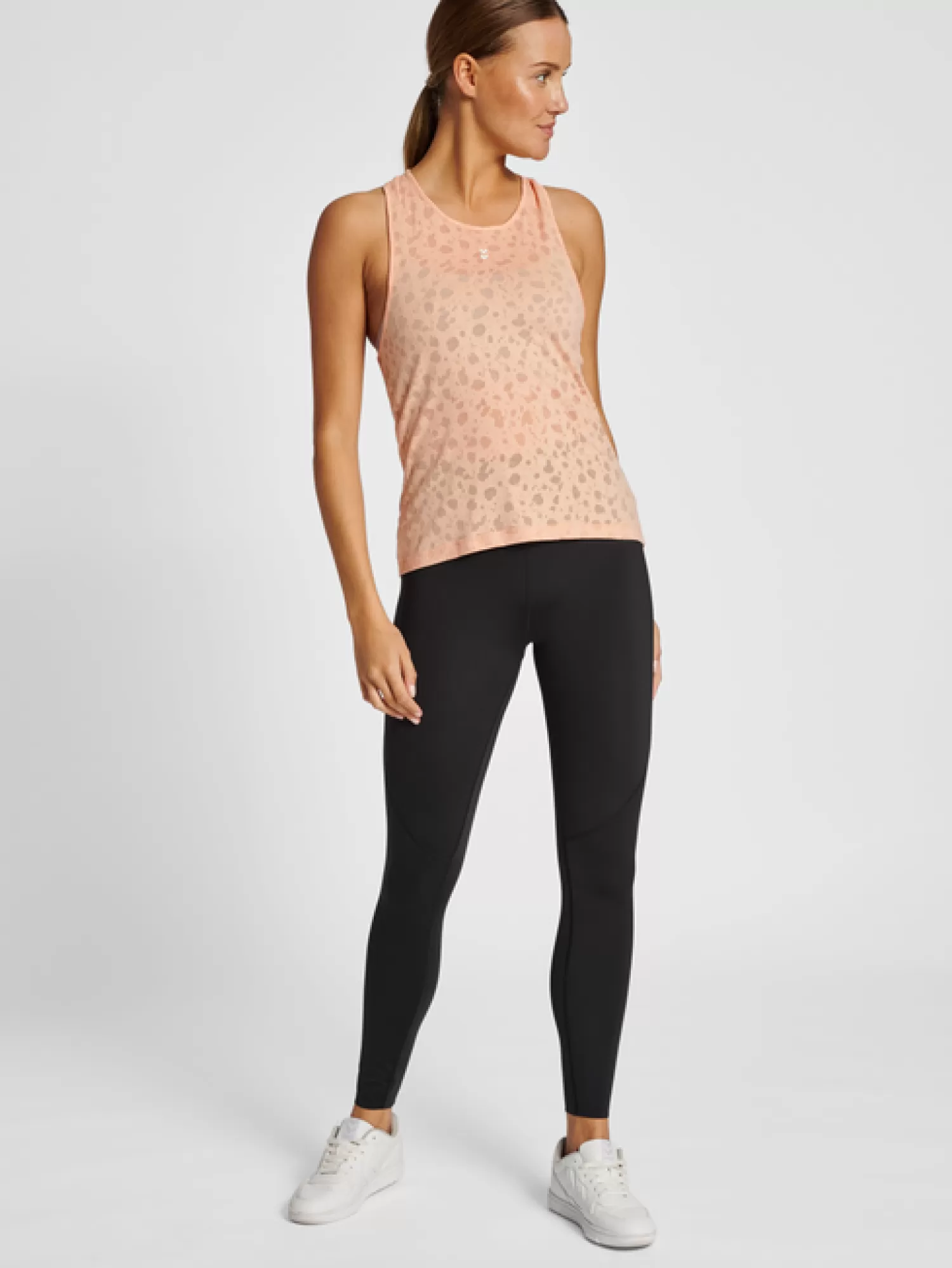 Hummel T-shirts and tops | Yoga<hmlMT IRIS BURNOUT TOP