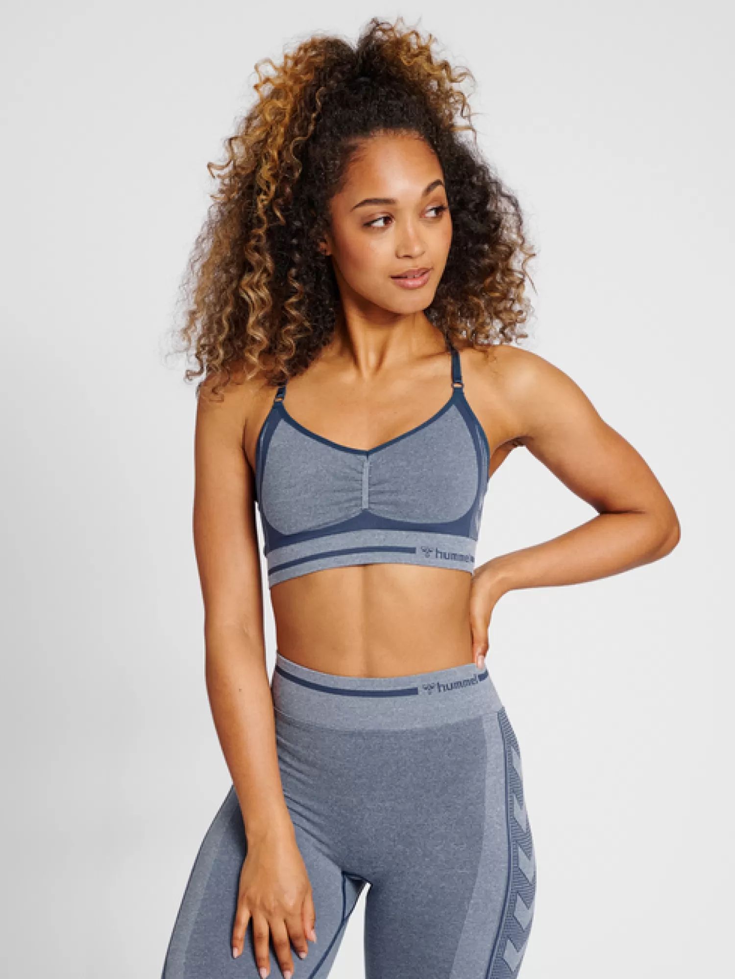 Hummel Sports bras | Sports bras<hmlMT LULU SEAMLESS SCRUNCH BRA