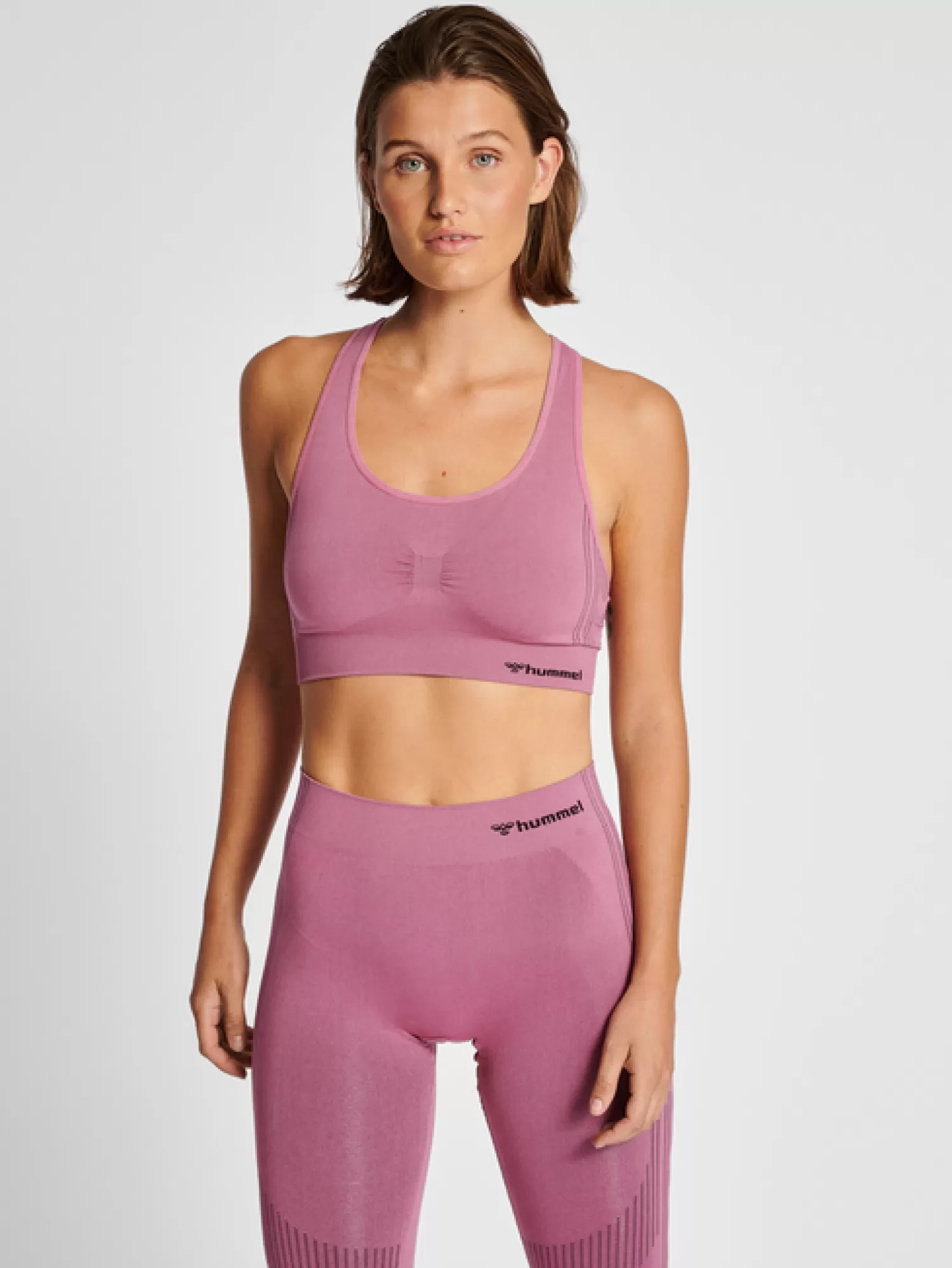 Hummel Sports bras | Sports bras<hmlMT SHAPING SEAMLESS SPORTS TOP