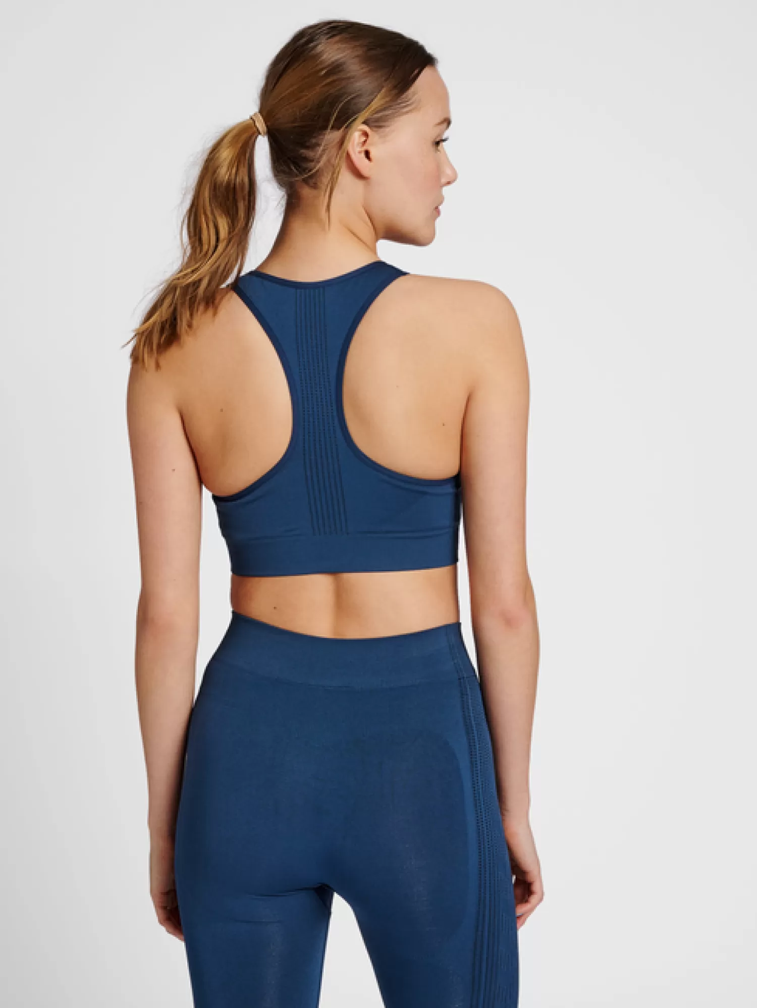 Hummel Sports bras | Yoga<hmlMT SHAPING SEAMLESS SPORTS TOP