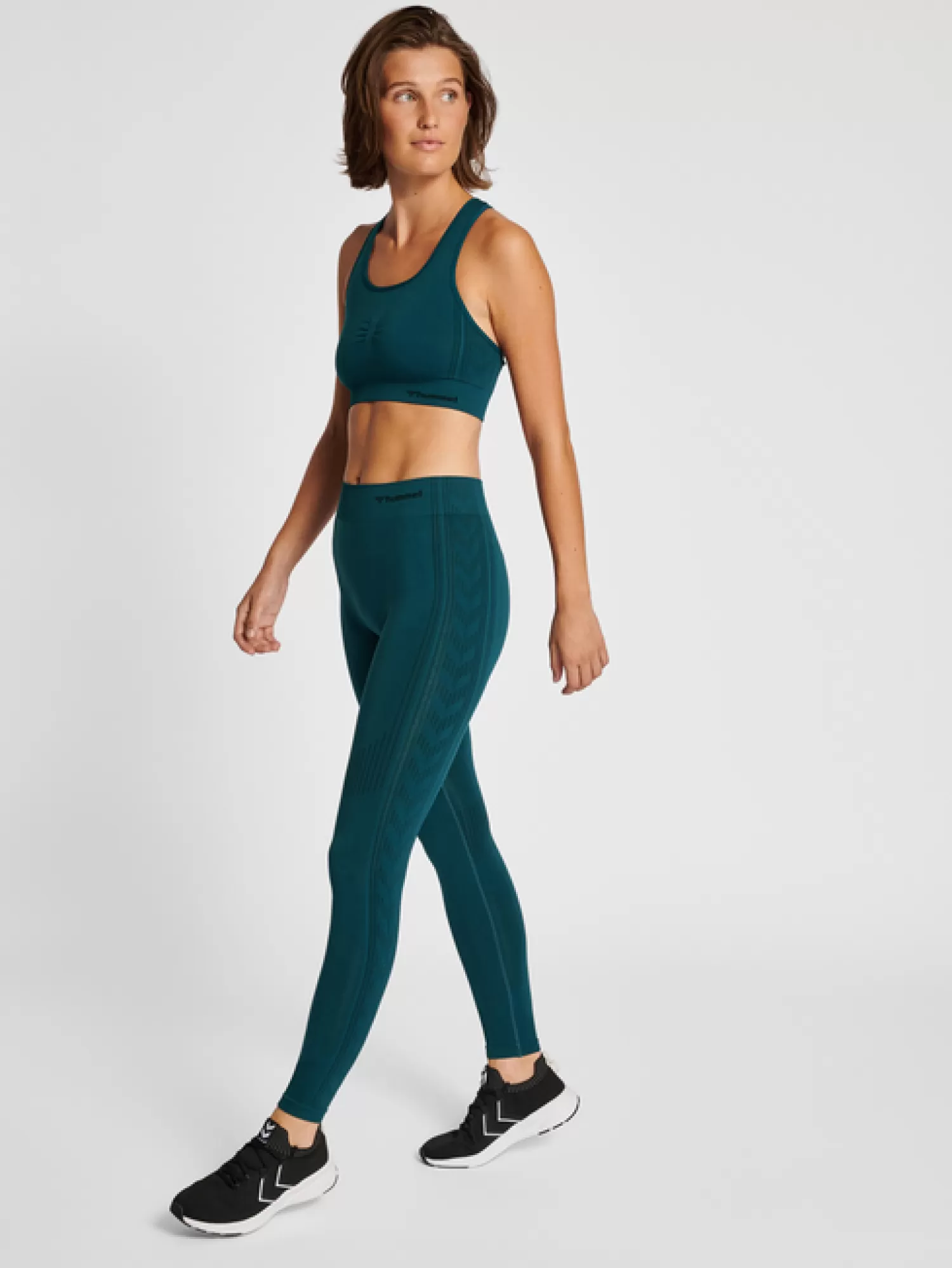 Hummel Sports bras | Sports bras<hmlMT SHAPING SEAMLESS SPORTS TOP