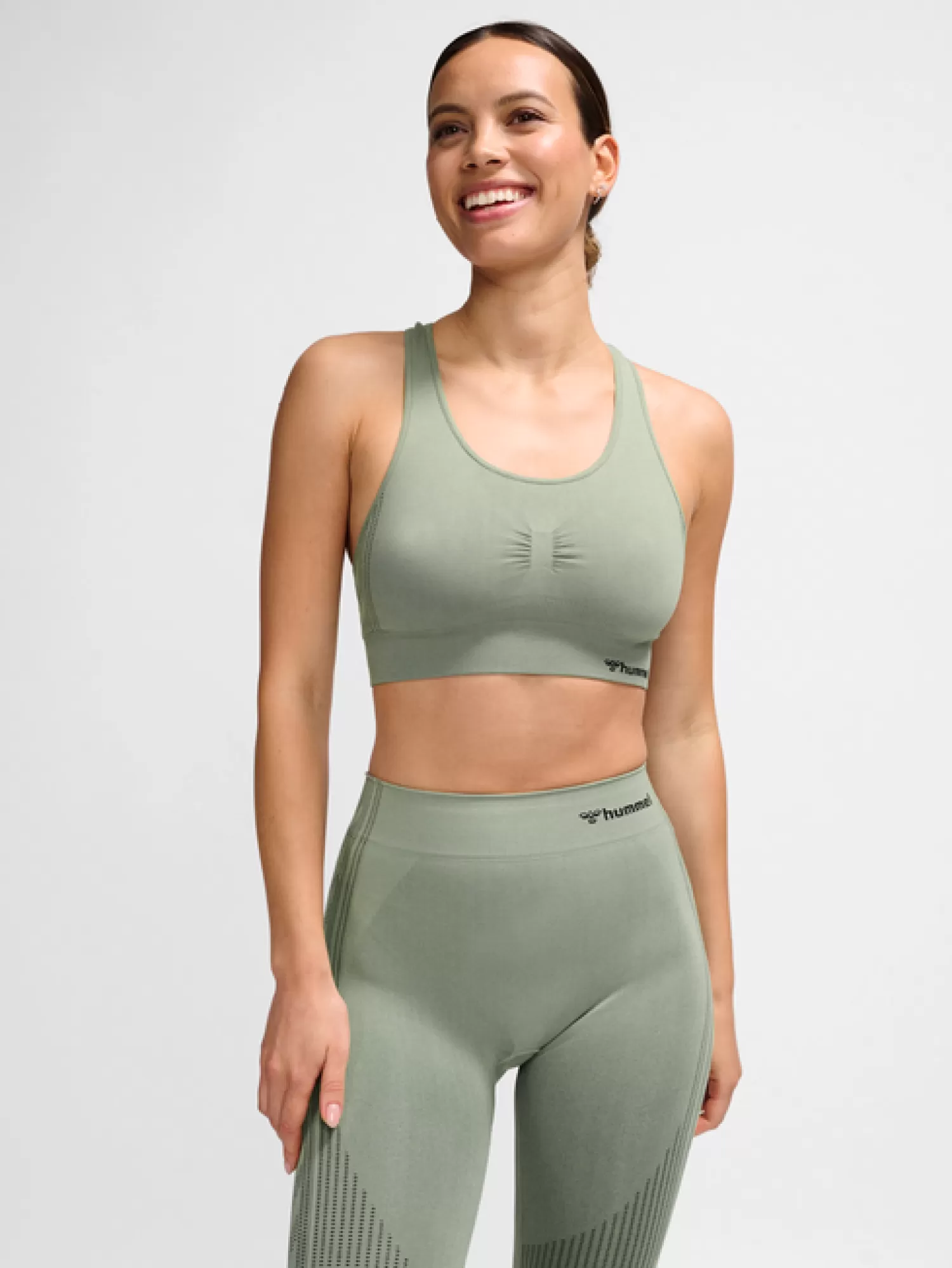 Hummel Sports bras | Sports bras<hmlMT SHAPING SEAMLESS SPORTS TOP