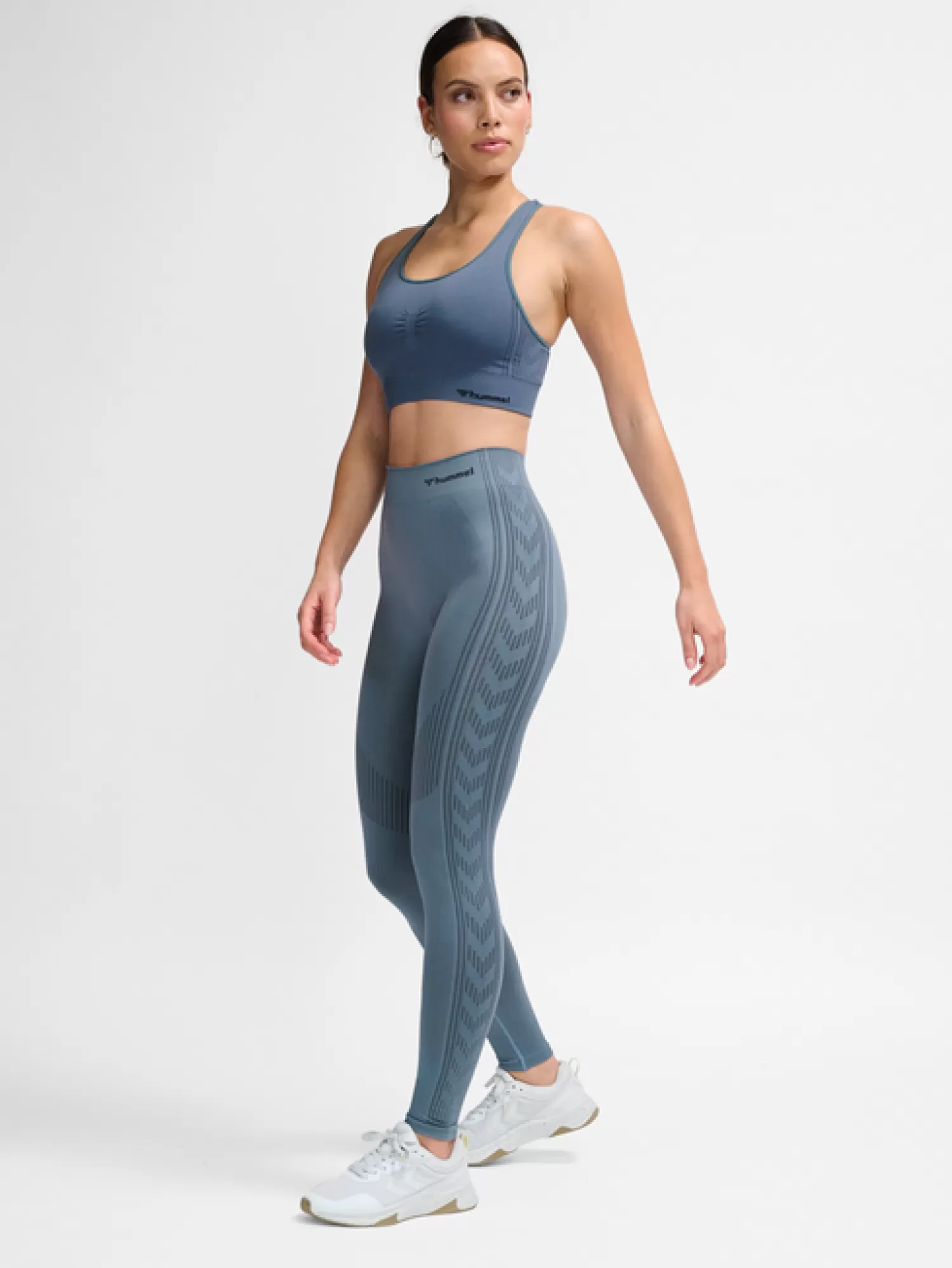 Hummel Sports bras | Sports bras<hmlMT SHAPING SEAMLESS SPORTS TOP